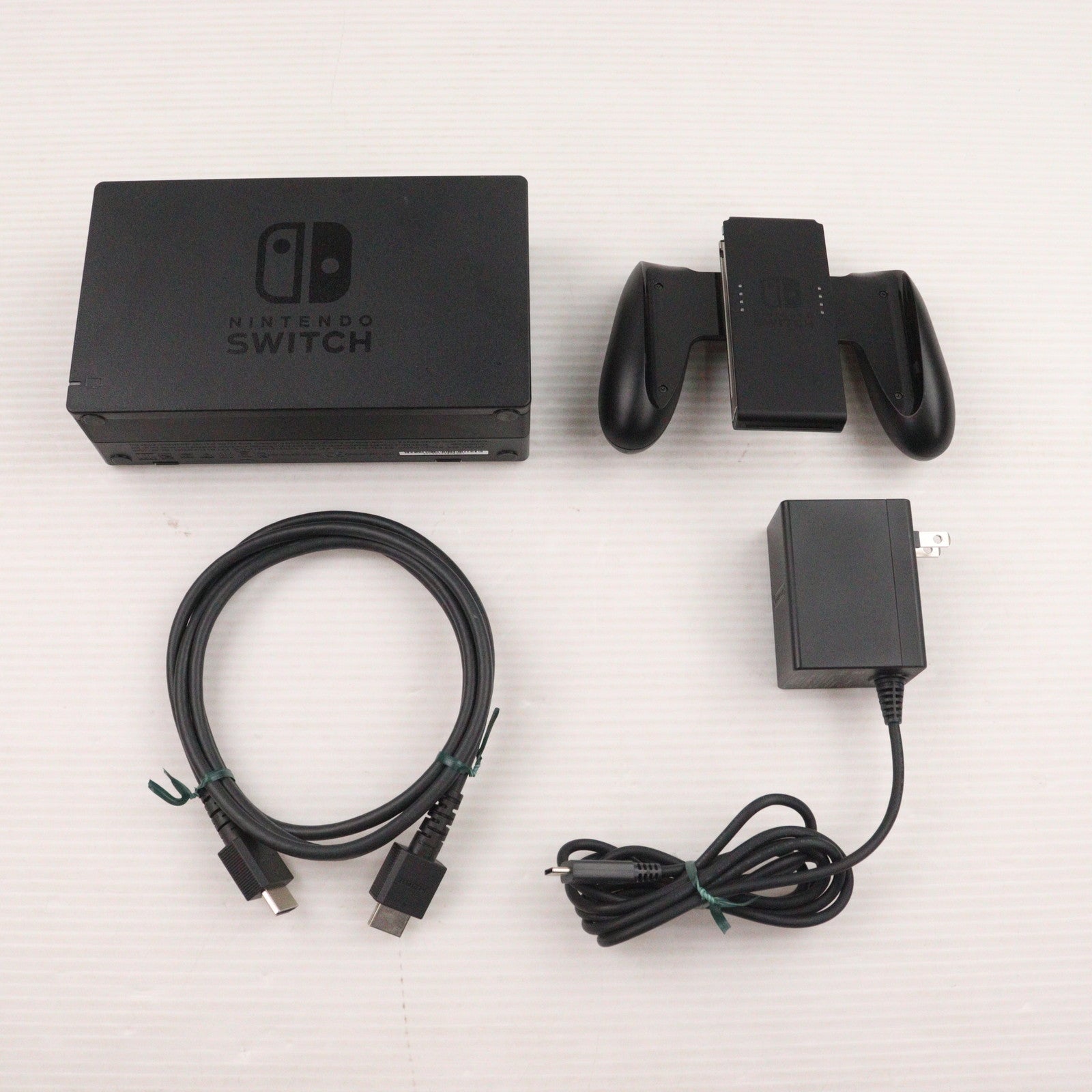 【中古即納】[Switch] (本体) Nintendo Switch(ニンテンドースイッチ) Joy-Con(L)/(R) グレー 任天堂(HAD-S-KAAAH)(20230412)
