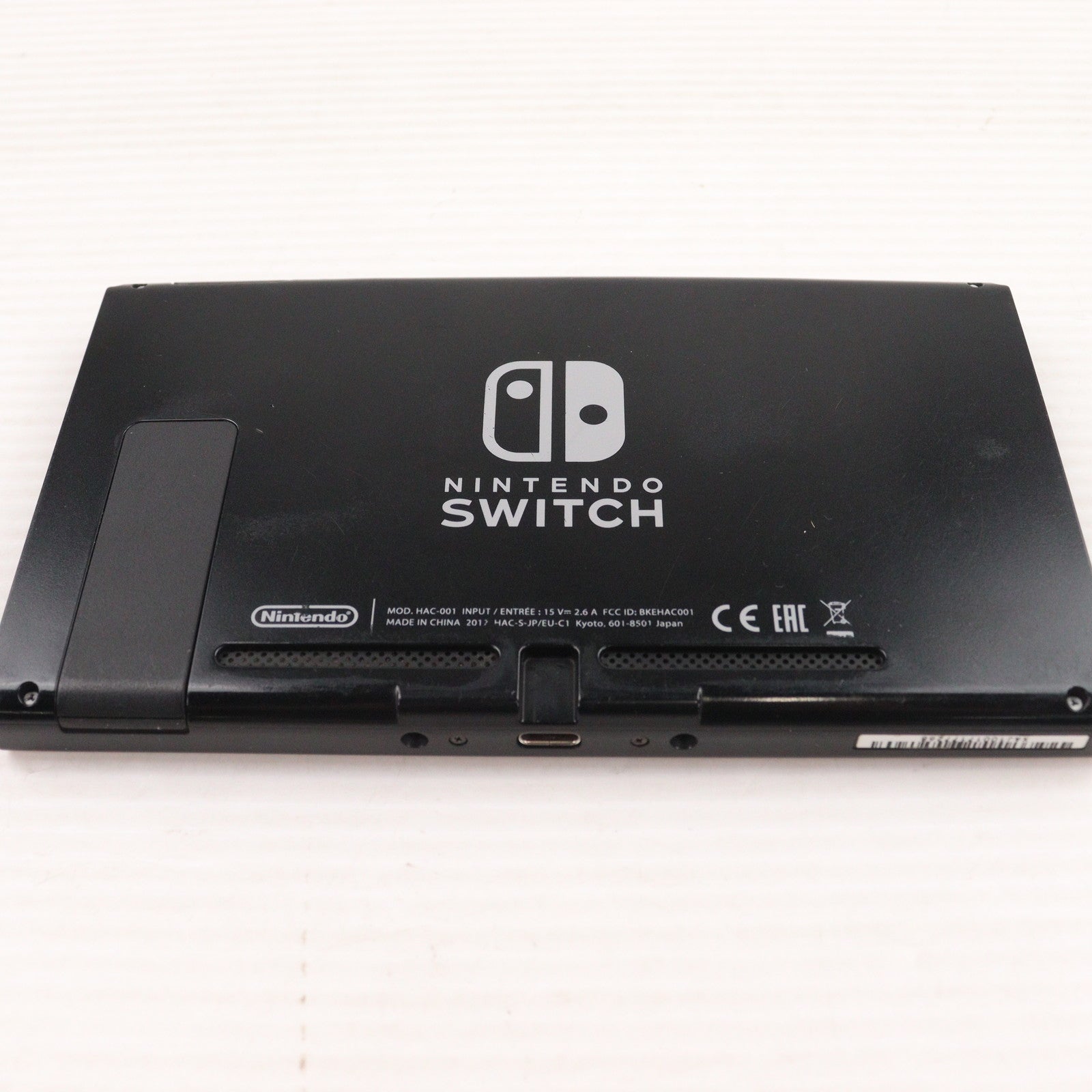 【中古即納】[Switch] (本体) Nintendo Switch(ニンテンドースイッチ) Joy-Con(L) ネオンブルー/R ネオンレッド 任天堂(HAC-S-KABAA)(20170303)