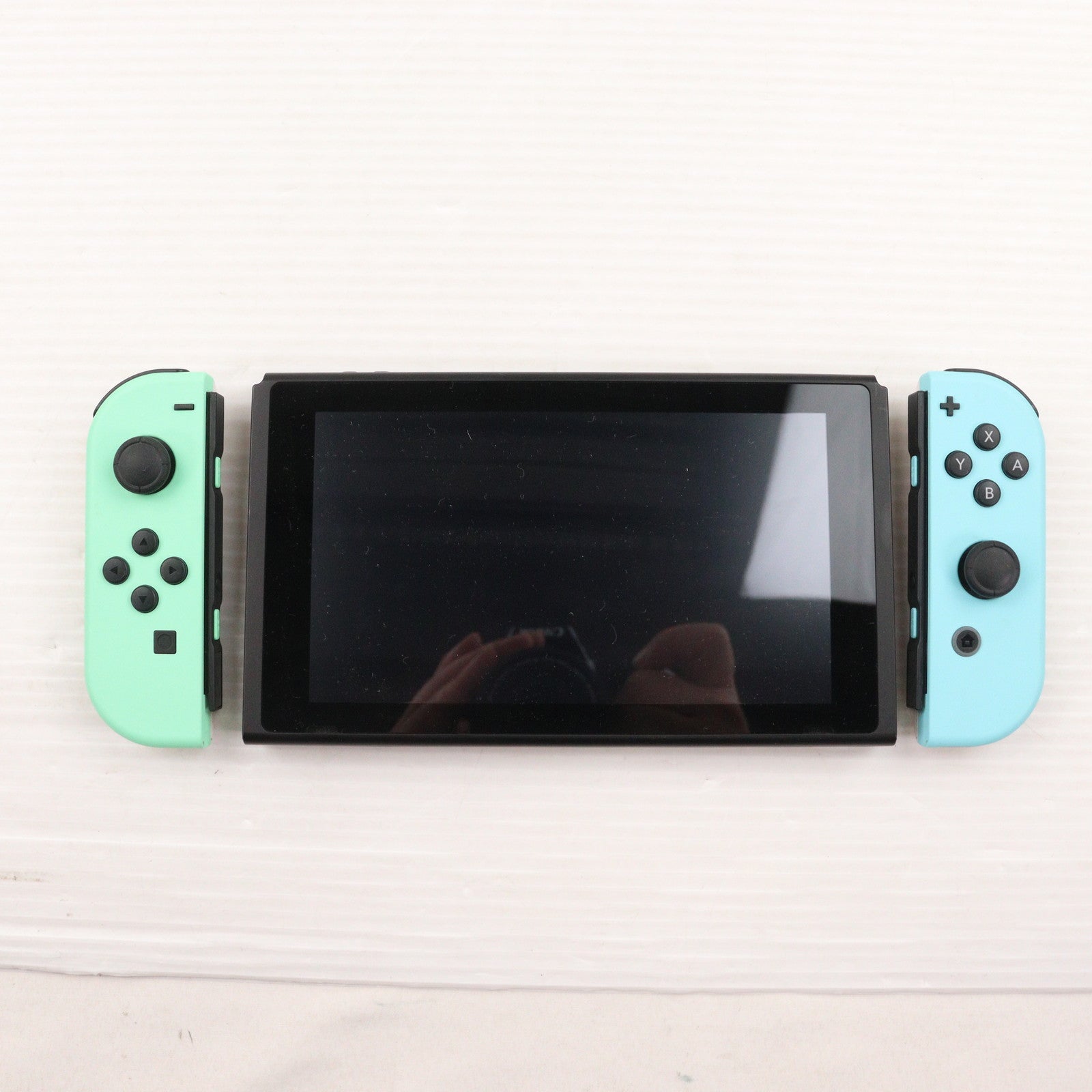 【中古即納】[Switch] (本体)(ソフト無し) Nintendo Switch(ニンテンドースイッチ) あつまれ どうぶつの森セット 任天堂(HAD-S-KEAGC)(20200320)