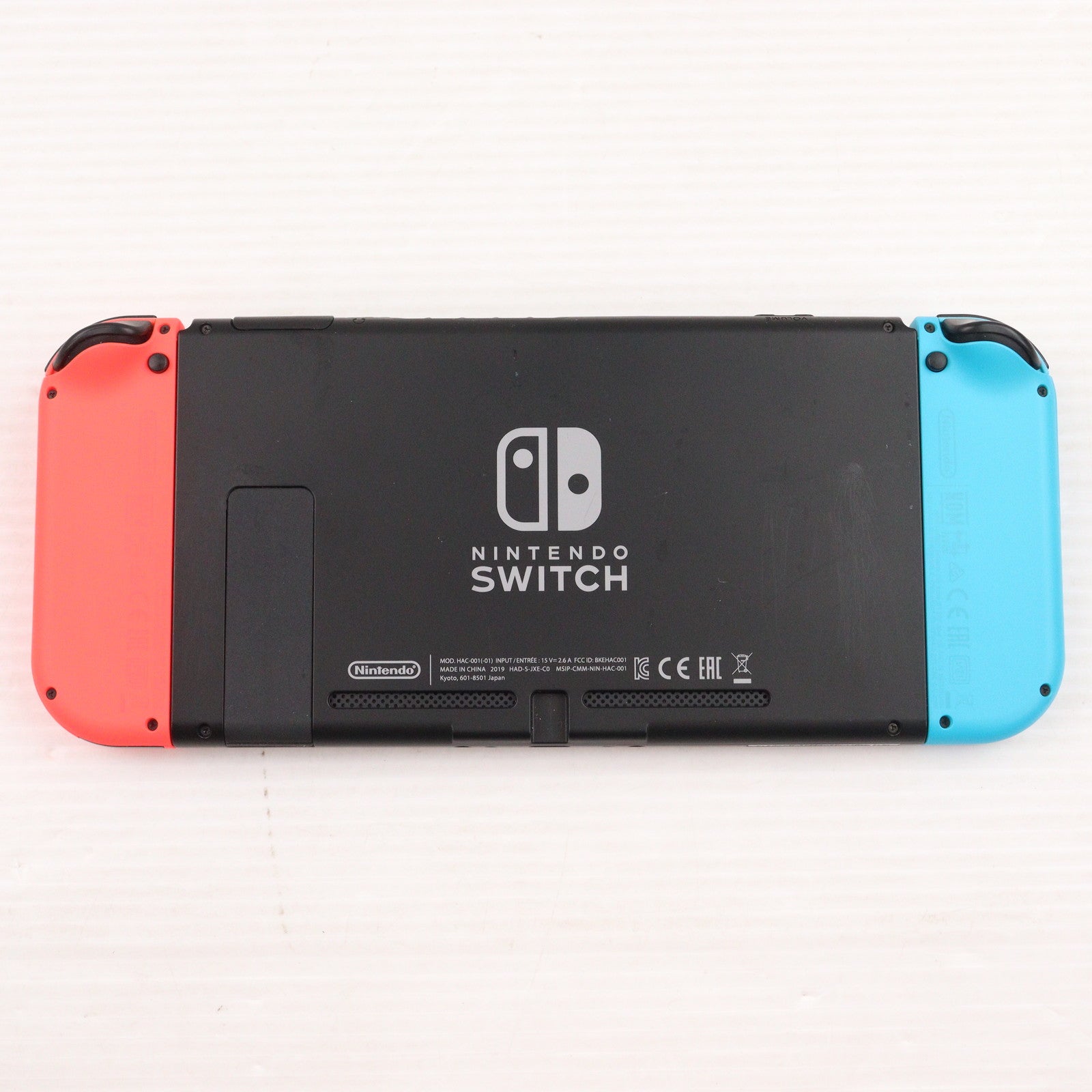 【中古即納】[Switch] (本体) Nintendo Switch(ニンテンドースイッチ) Joy-Con(L) ネオンブルー/(R) ネオンレッド 任天堂(HAD-S-KABAA)(20190830)