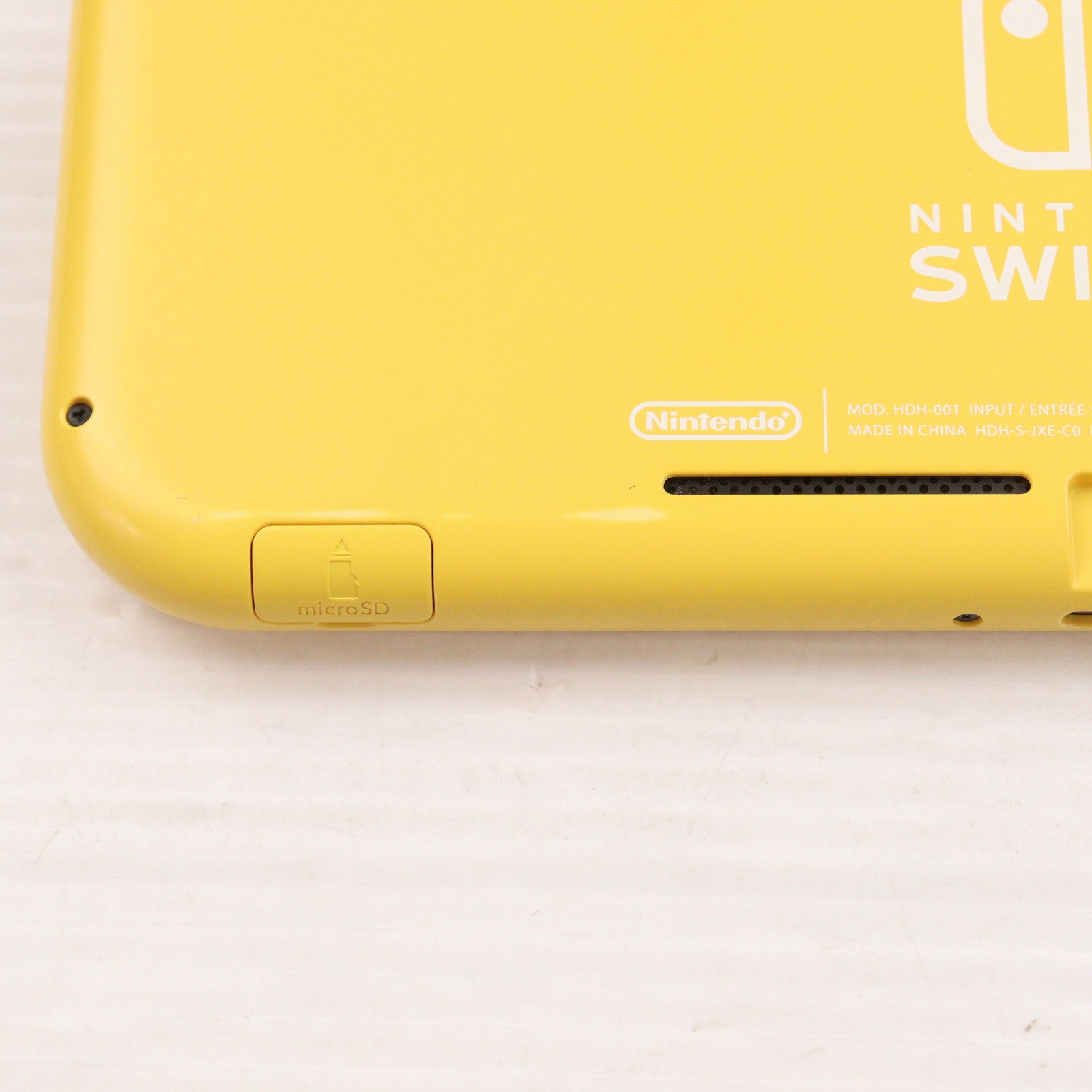 【中古即納】[Switch] (本体) Nintendo Switch Lite(ニンテンドースイッチライト) イエロー 任天堂(HDH-S-YAZAA)(20190920)