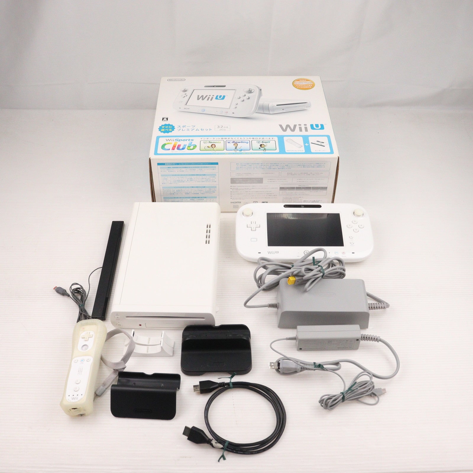 【中古即納】[WiiU] (本体) Wii U すぐに遊べるスポーツプレミアムセット 任天堂(WUP-S-WAFU)(20140327)