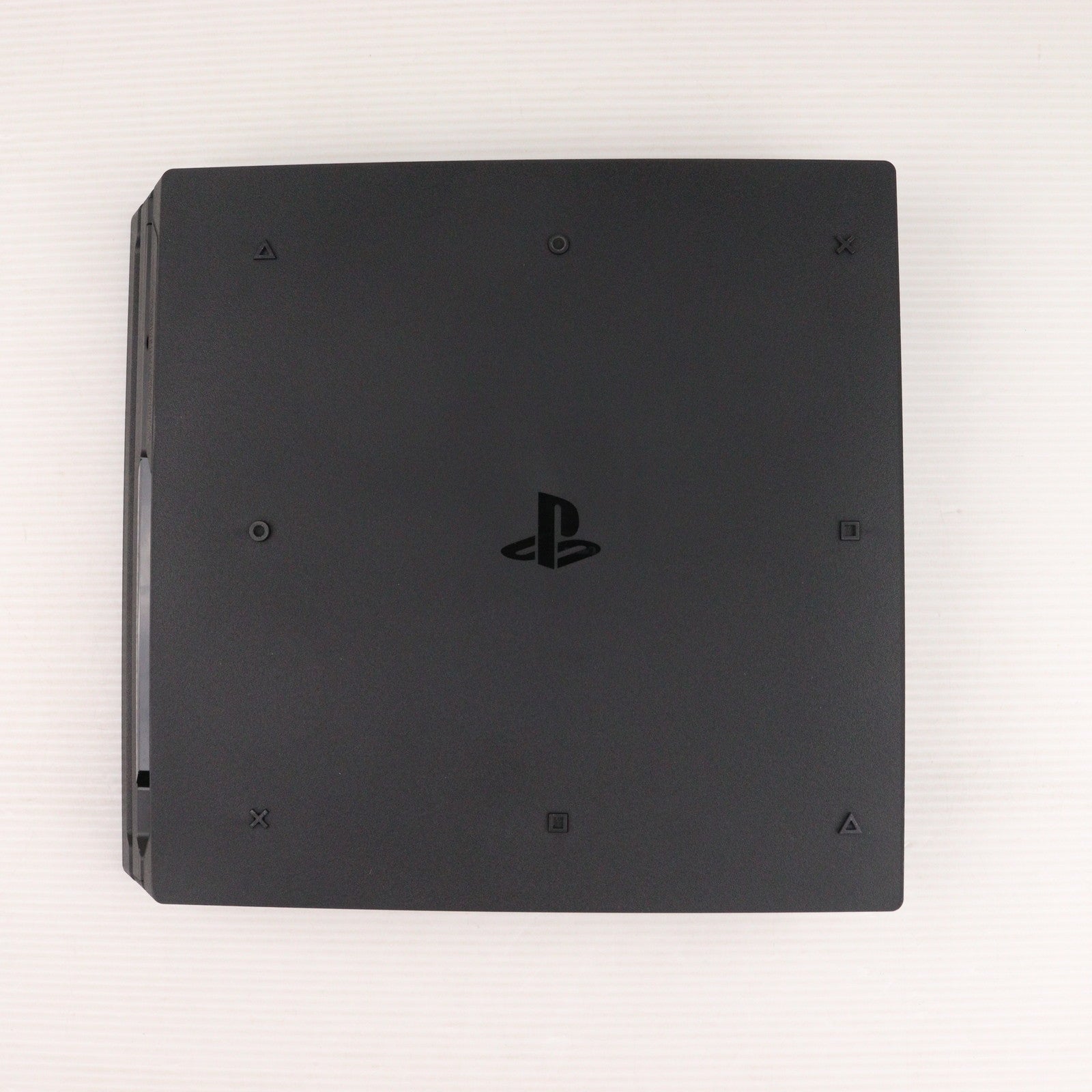 【中古即納】[PS4] (本体) PlayStation 4 Pro(プレイステーション4 プロ) ジェット・ブラック 1TB SIE(CUH-7000BB01)(20161110)