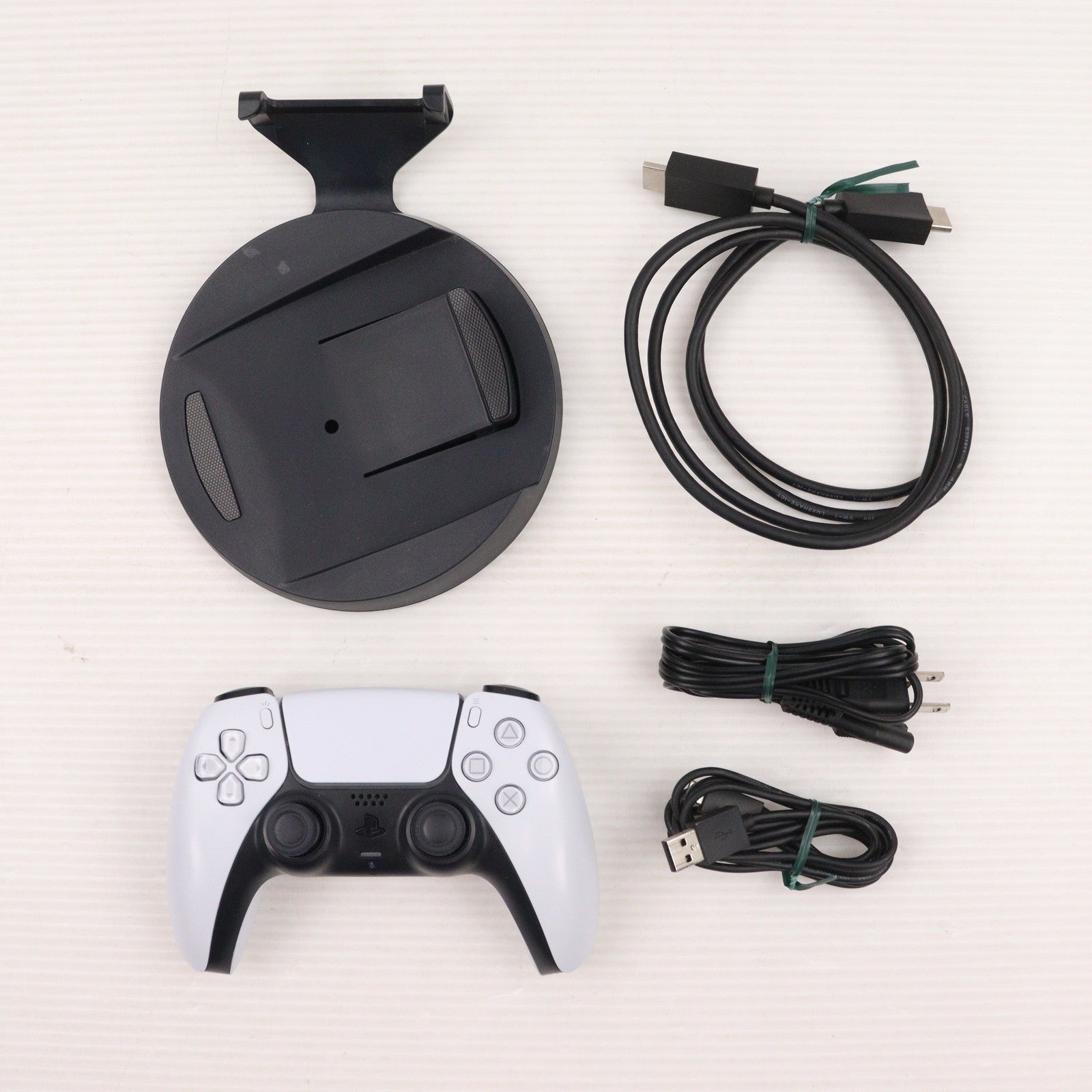 【中古即納】[PS5] (本体) PlayStation 5(プレイステーション5) SIE(CFI-1000A01)(20201112)