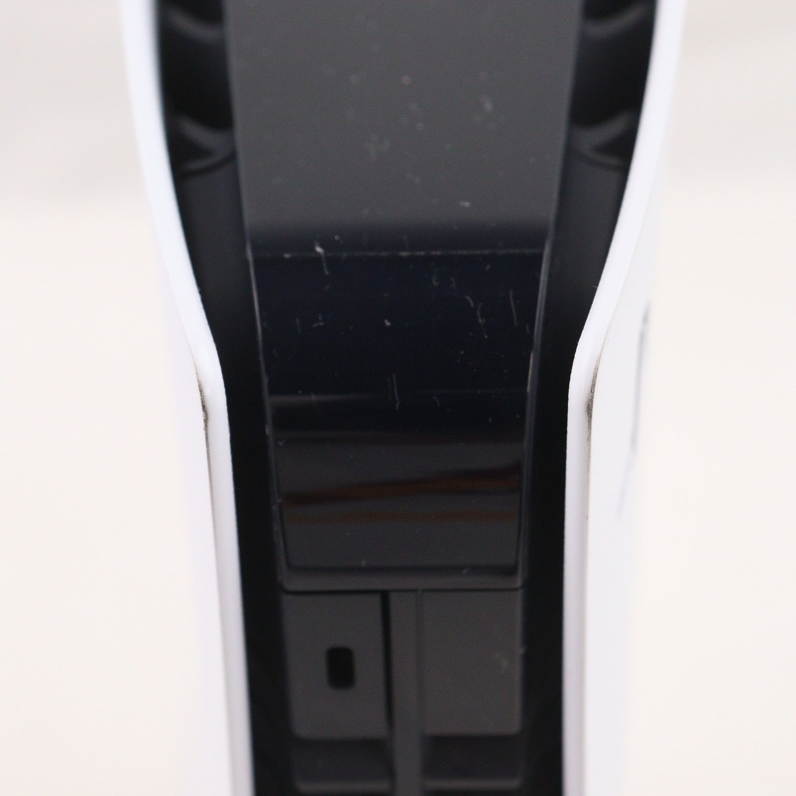 【中古即納】[PS5] (本体) PlayStation 5(プレイステーション5) SIE(CFI-1000A01)(20201112)