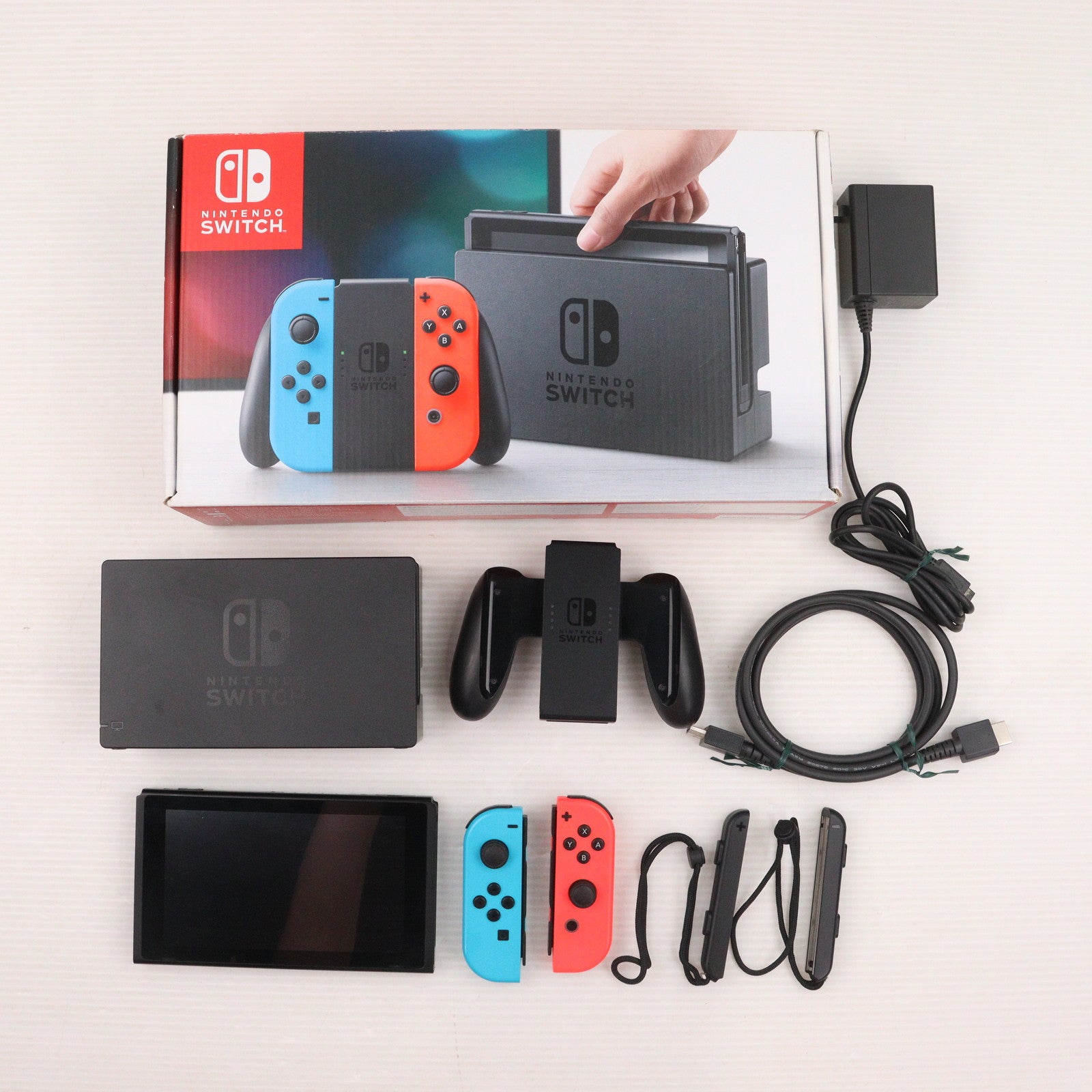 【中古即納】[Switch] (本体) Nintendo Switch(ニンテンドースイッチ) Joy-Con(L) ネオンブルー/R ネオンレッド 任天堂(HAC-S-KABAA)(20170303)