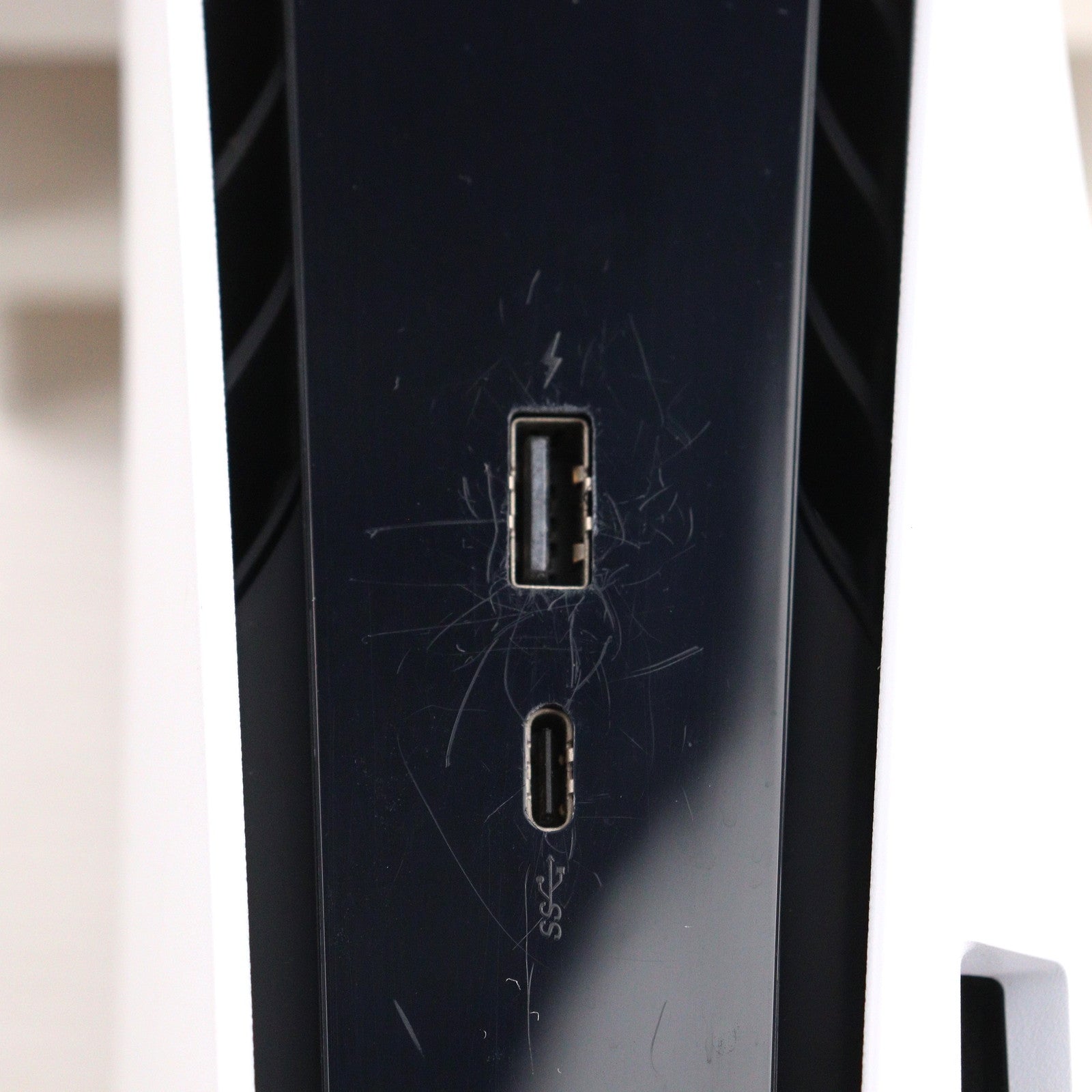 【中古即納】[PS5] (本体) PlayStation 5(プレイステーション5) SIE(CFI-1000A01)(20201112)
