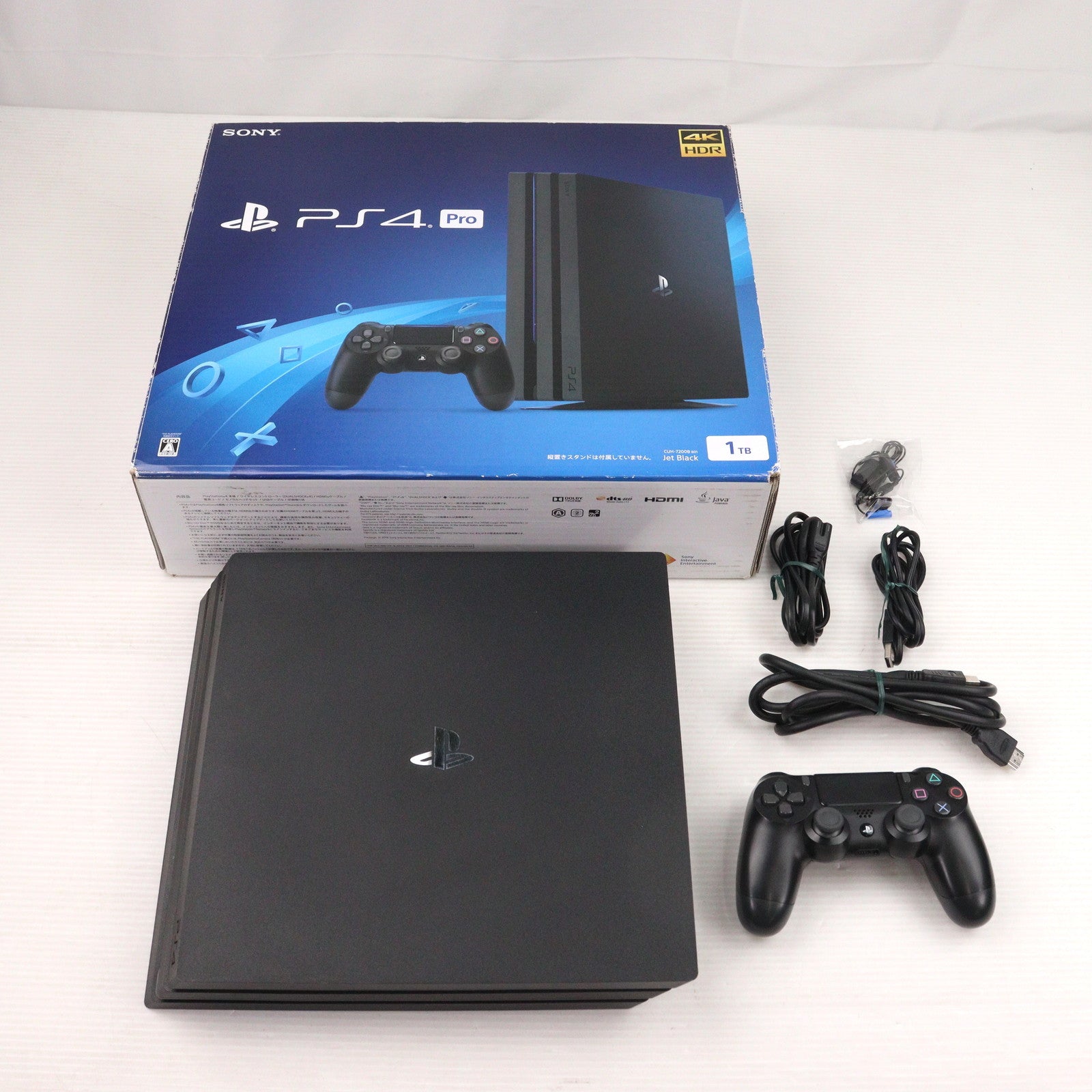 【中古即納】[PS4] (本体) PlayStation 4 Pro(プレイステーション4 プロ) ジェット・ブラック 1TB SIE(CUH-7200BB01)(20180927)