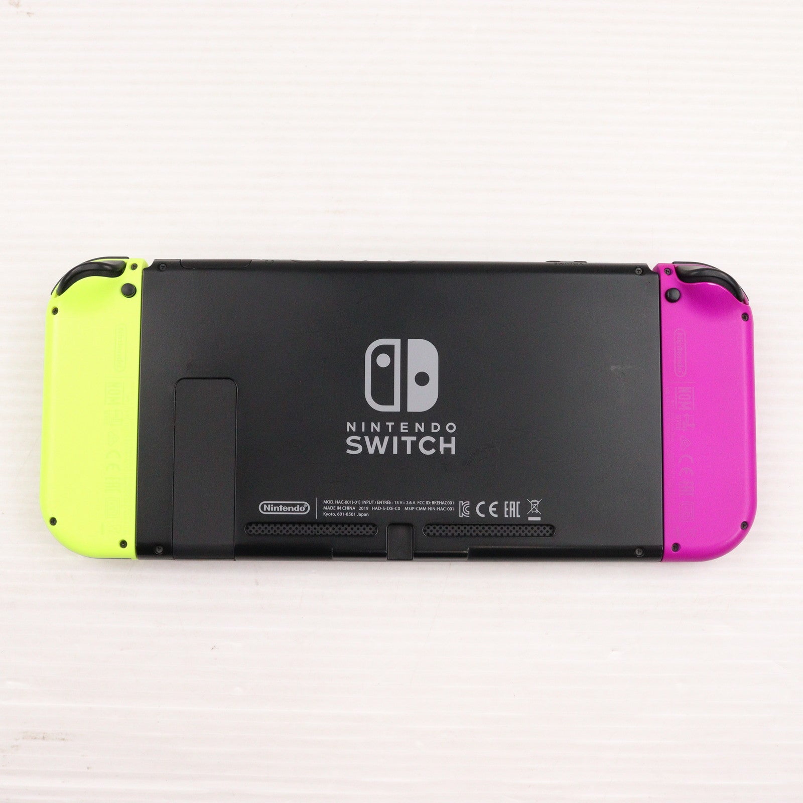 【中古即納】[Switch] (本体) マイニンテンドーストア限定 (新型)Nintendo Switch(ニンテンドースイッチ) カスタマイズ Joy-Con(L) ネオンパープル/(R) ネオンイエロー Joy-Conストラップ ブラック/ブラック 任天堂(HAD-S-KAYAA)(20190830)