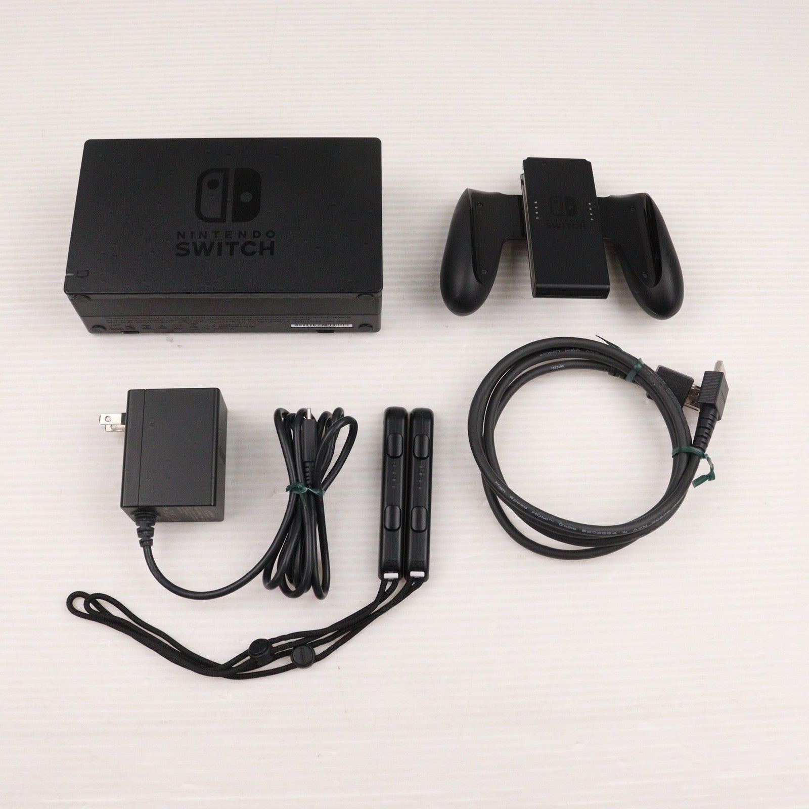 【中古即納】[Switch] (本体) ステッカー無し Nintendo Switch(ニンテンドースイッチ) スプラトゥーン2セット 任天堂(HAC-S-KACEA)(20170721)