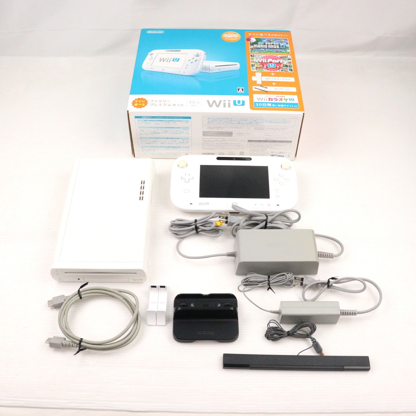 【中古即納】[WiiU] (本体) Wii U すぐに遊べるファミリープレミアムセット(シロ) 任天堂(WUP-S-WAFS)(20131031)