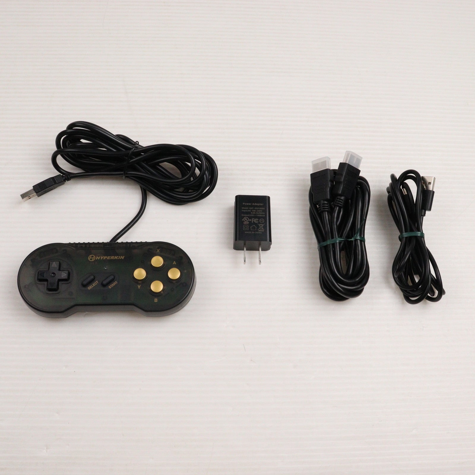 【中古即納】[GB] (本体) Hyperkin RetroN Sq: HD Gaming Console Black Gold(ハイパーキン レトロン Sq: HD ゲーミングコンソール ブラック ゴールド) Hyperkin(M01128-BKGD)(20211231)