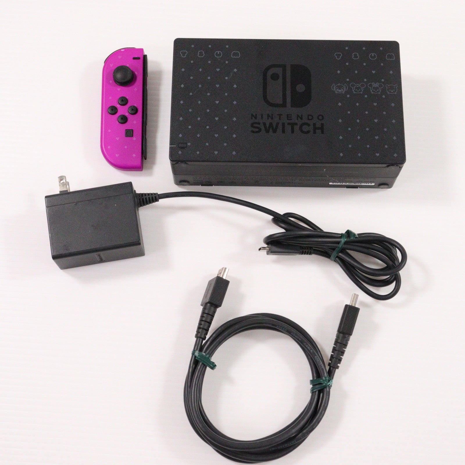 【中古即納】[Switch] (本体) Nintendo Switch(ニンテンドースイッチ) ディズニー ツムツム フェスティバルセット 任天堂(HAD-S-KCAEB)(20191010)