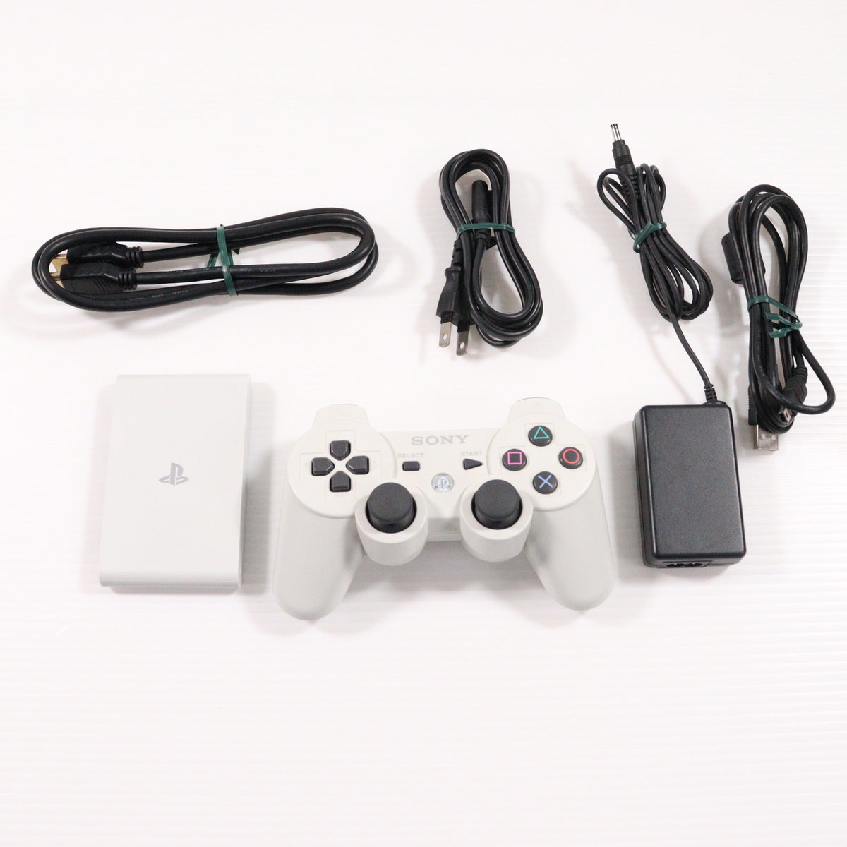PlayStation Vita - PS VITA tv Value Pack　バリューパック + HDMIケーブル PlayStation Vita TV ホワイト 本体と付属品