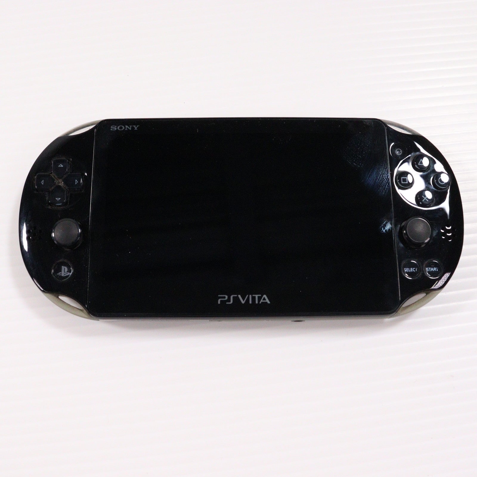 PlayStation Vita - PSVita PCH-2000ZA16  カーキブラック本体 動作確認済み PlayStation Vita Wi-Fiモデル PCH-2000ZA16 カーキ/ブラック