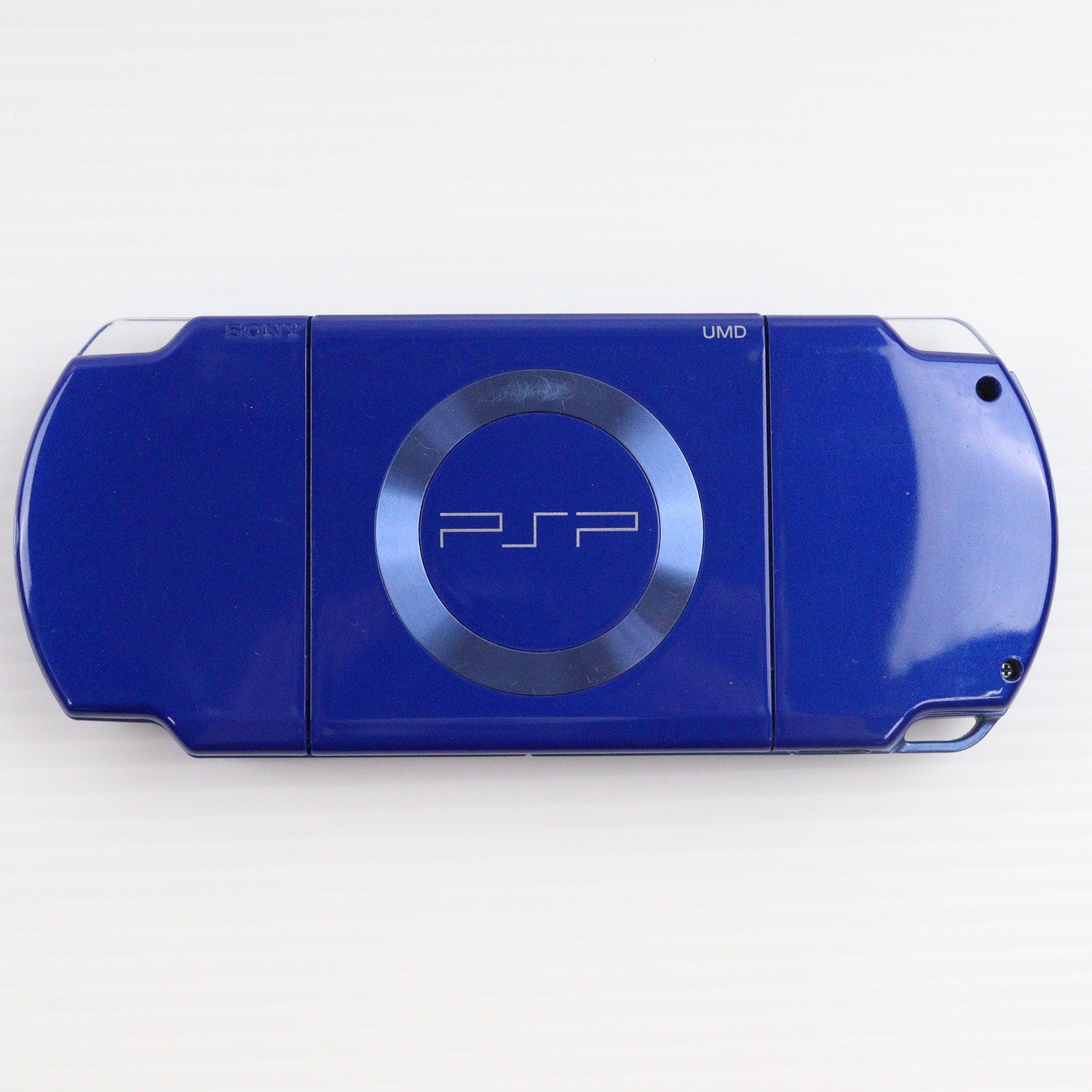 【中古即納】[PSP] (本体) PlayStation Portable(プレイステーション・ポータブル) メタリック・ブルー バリューパック SCE(PSPJ-20003)(20080717)