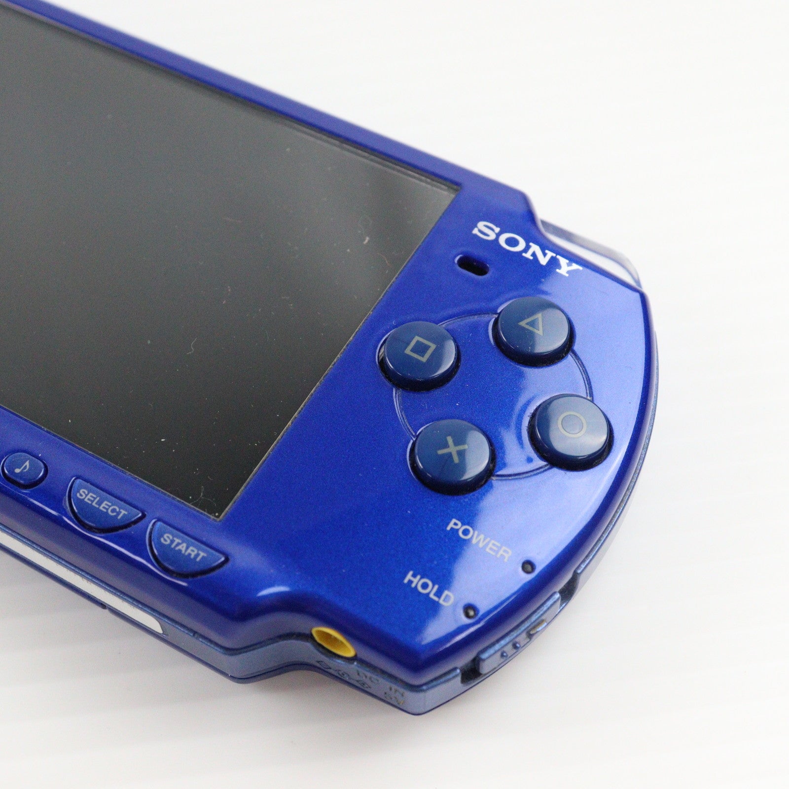 【中古即納】[PSP] (本体) PlayStation Portable(プレイステーション・ポータブル) メタリック・ブルー バリューパック SCE(PSPJ-20003)(20080717)