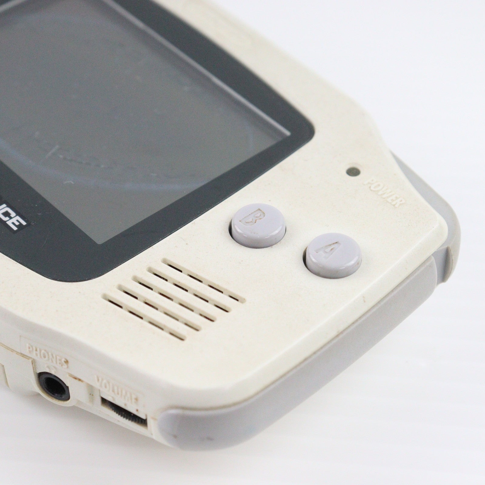 【中古即納】[GBA] (本体) GAMEBOY ADVANCE(ゲームボーイアドバンス) ホワイト 任天堂(AGB-S-WA)(20010321)