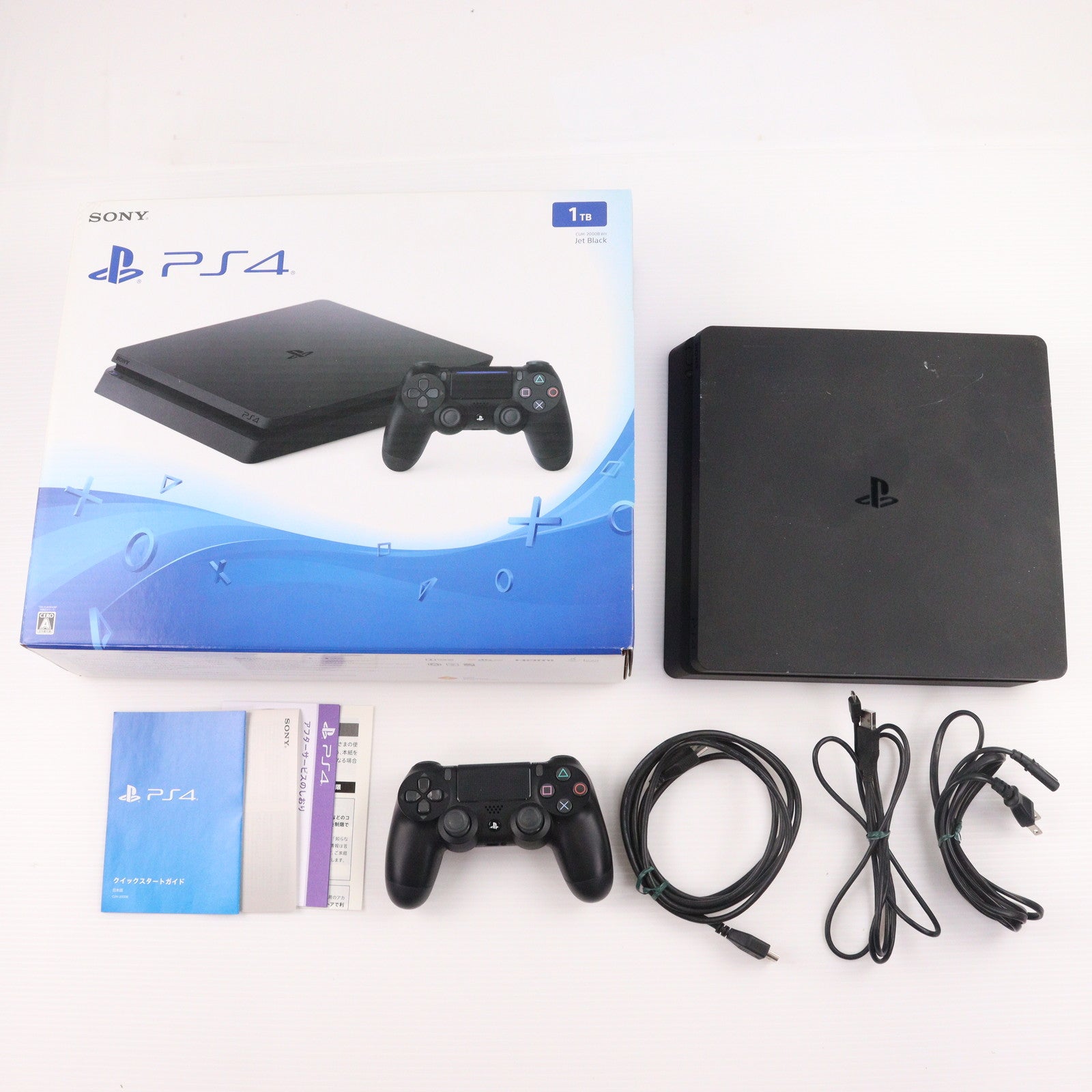 【中古即納】[PS4] (本体) PlayStation 4(プレイステーション4) ジェット・ブラック 1TB SIE(CUH-2000BB01)(20160915)