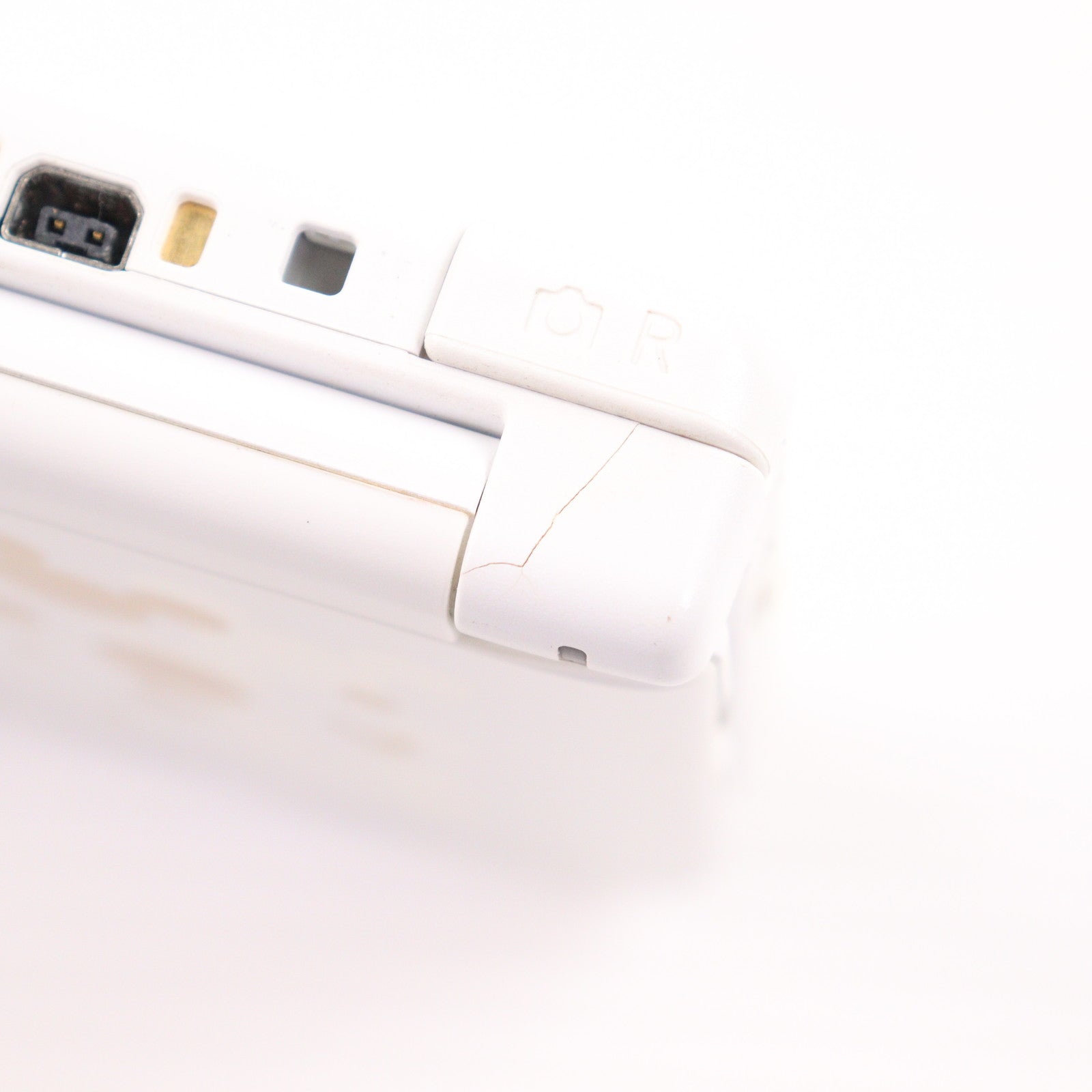 【中古即納】[3DS] (本体) ディズニー マジックキャッスル マイ・ハッピー・ライフ 限定パック(ニンテンドー3DS LL本体同梱) 任天堂(SPR-S-WFCC)(20130801)