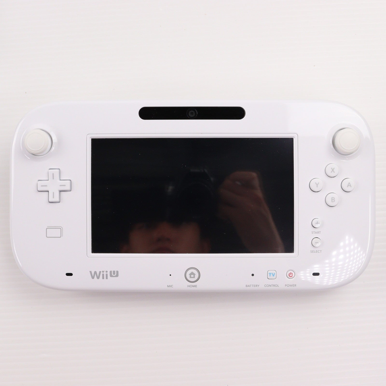 【中古即納】[WiiU] (本体) Wii U プレミアムセット 白 PREMIUM SET shiro(本体メモリー32GB) 任天堂(WUP-S-WAFC)(20130713)