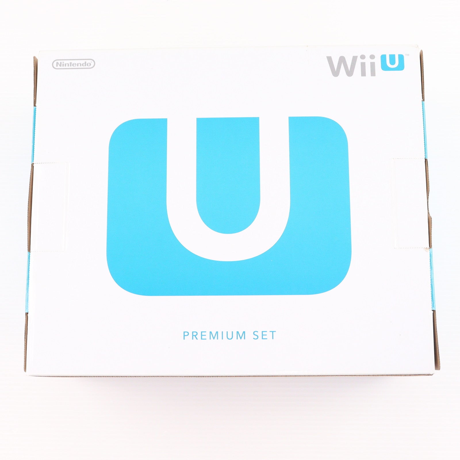 【中古即納】[WiiU] (本体) Wii U プレミアムセット 白 PREMIUM SET shiro(本体メモリー32GB) 任天堂(WUP-S-WAFC)(20130713)
