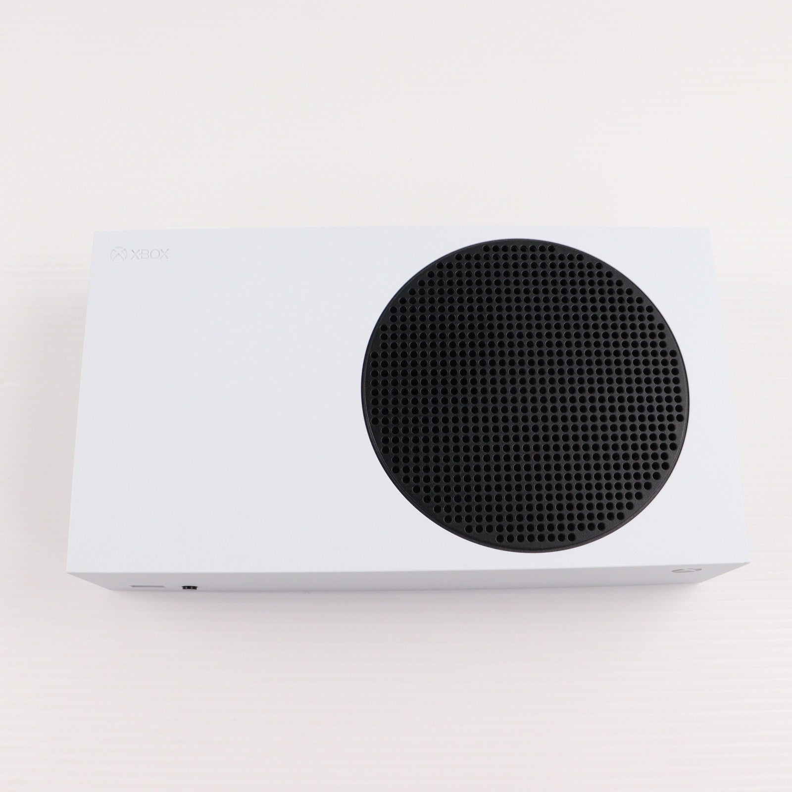 Xbox Series S RRS-00015　新品未開封品　シリーズS Xbox Series S（エックスボックス シリーズ エス） RRS-00015