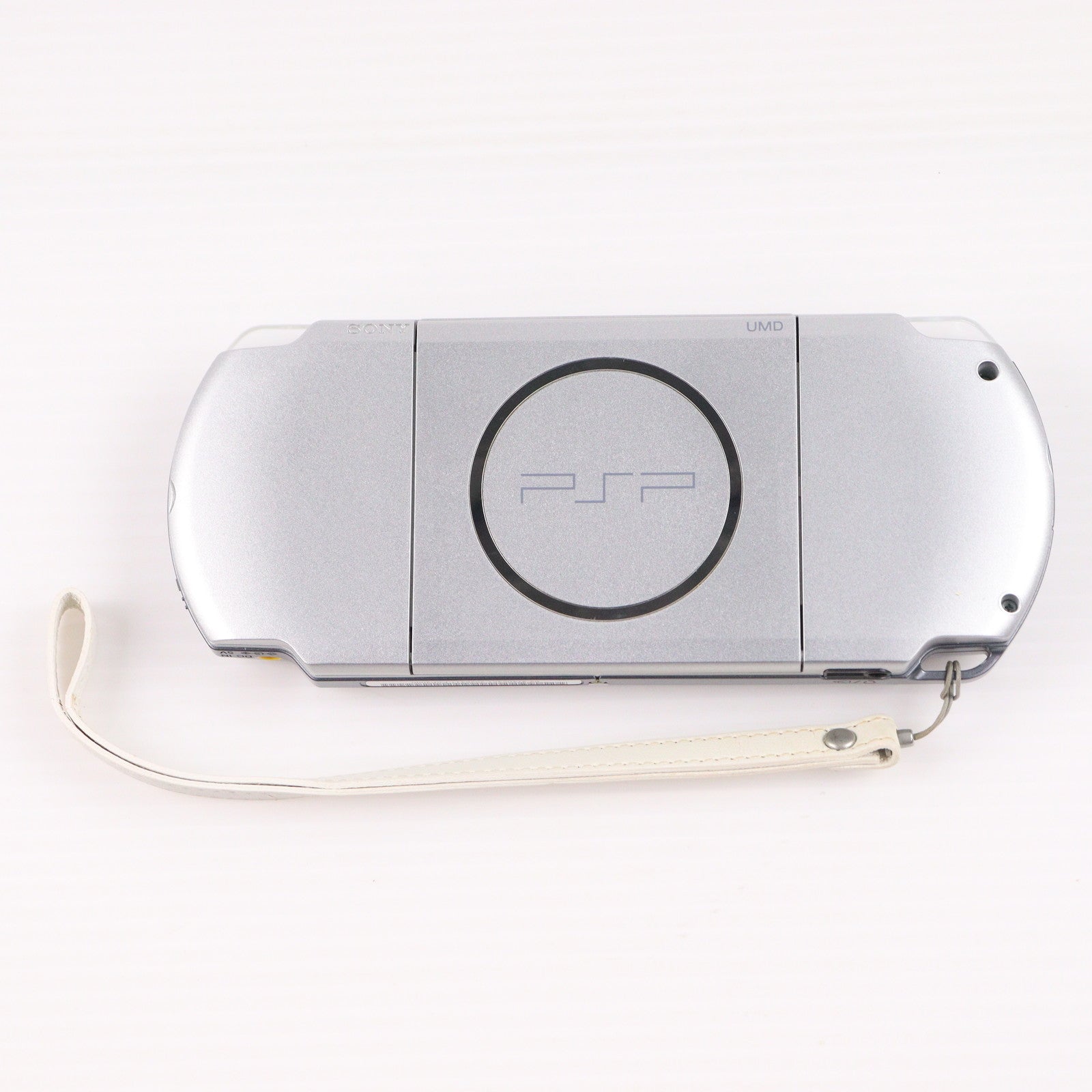 【中古即納】[PSP] (本体) プレイステーション・ポータブル バリューパック ミスティックシルバー SCE(PSP-3000KMS)(20081016)