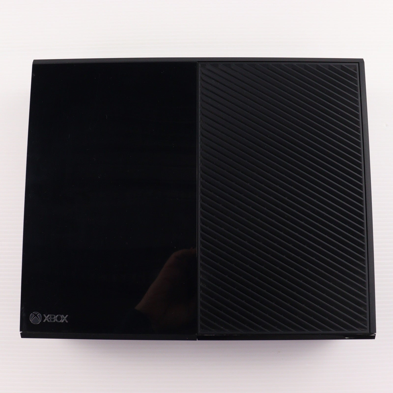 【中古即納】[XboxOne] (本体) Xbox One(タイタンフォール同梱版) 日本マイクロソフト(5C7-00034)(20140904)