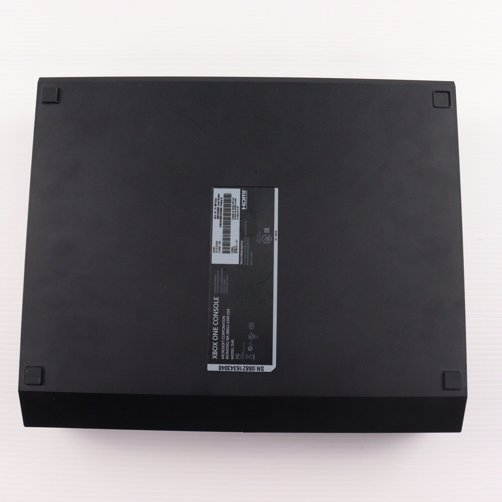 【中古即納】[XboxOne] (本体) Xbox One(タイタンフォール同梱版) 日本マイクロソフト(5C7-00034)(20140904)