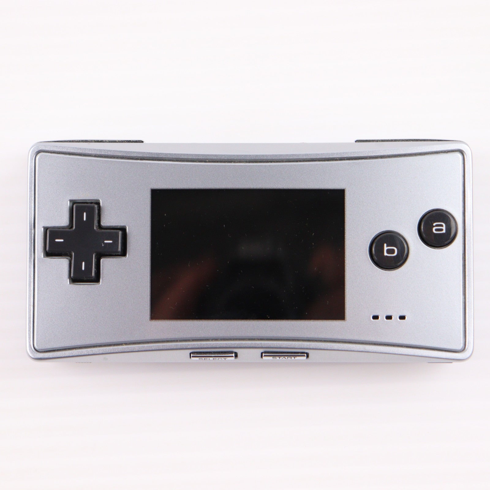 【中古即納】[GBA] (本体) GAMEBOY micro(ゲームボーイミクロ) シルバー 任天堂(OXY-S-AA)(20050913)