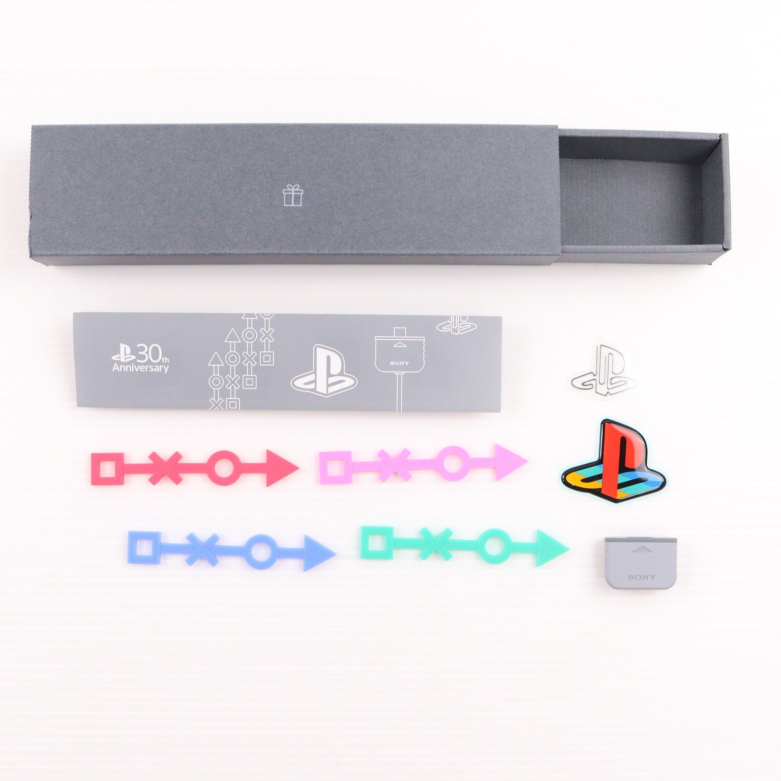 【中古即納】[PS5] (本体) ソニーストア限定 PlayStation5 Pro プレイステーション5 プロ 30周年アニバーサリー リミテッドエディション 特別セット SIE(CFI-7000B30)(20241121)