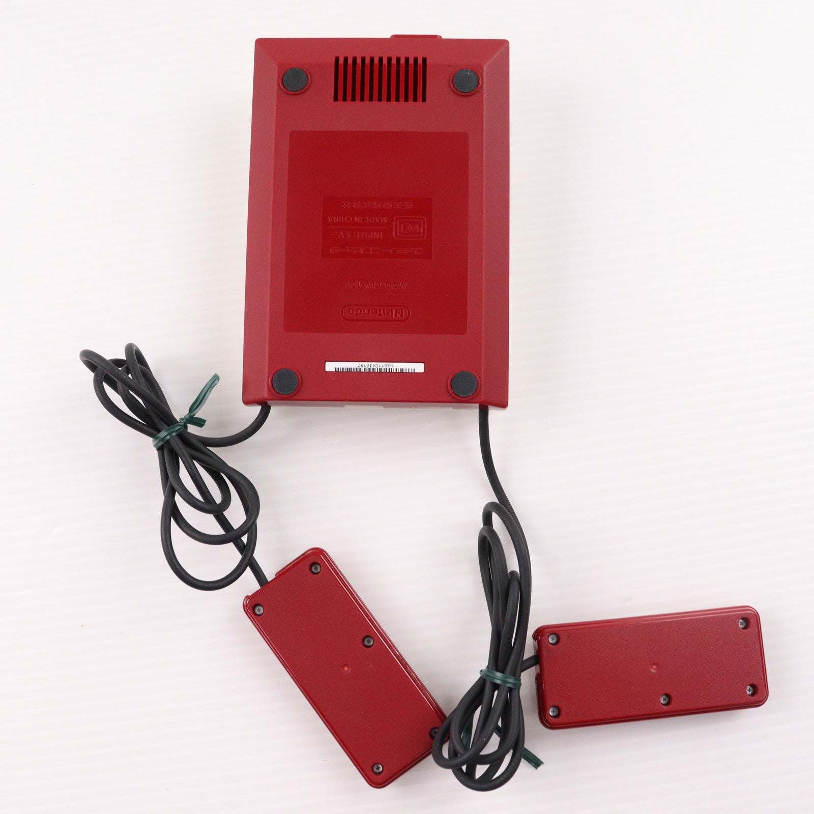 【動作確認済】Nintendo ニンテンドークラシックミニ ファミコン　本体 任天堂 クラシックミニファミコン 本体 中古 付属品完備