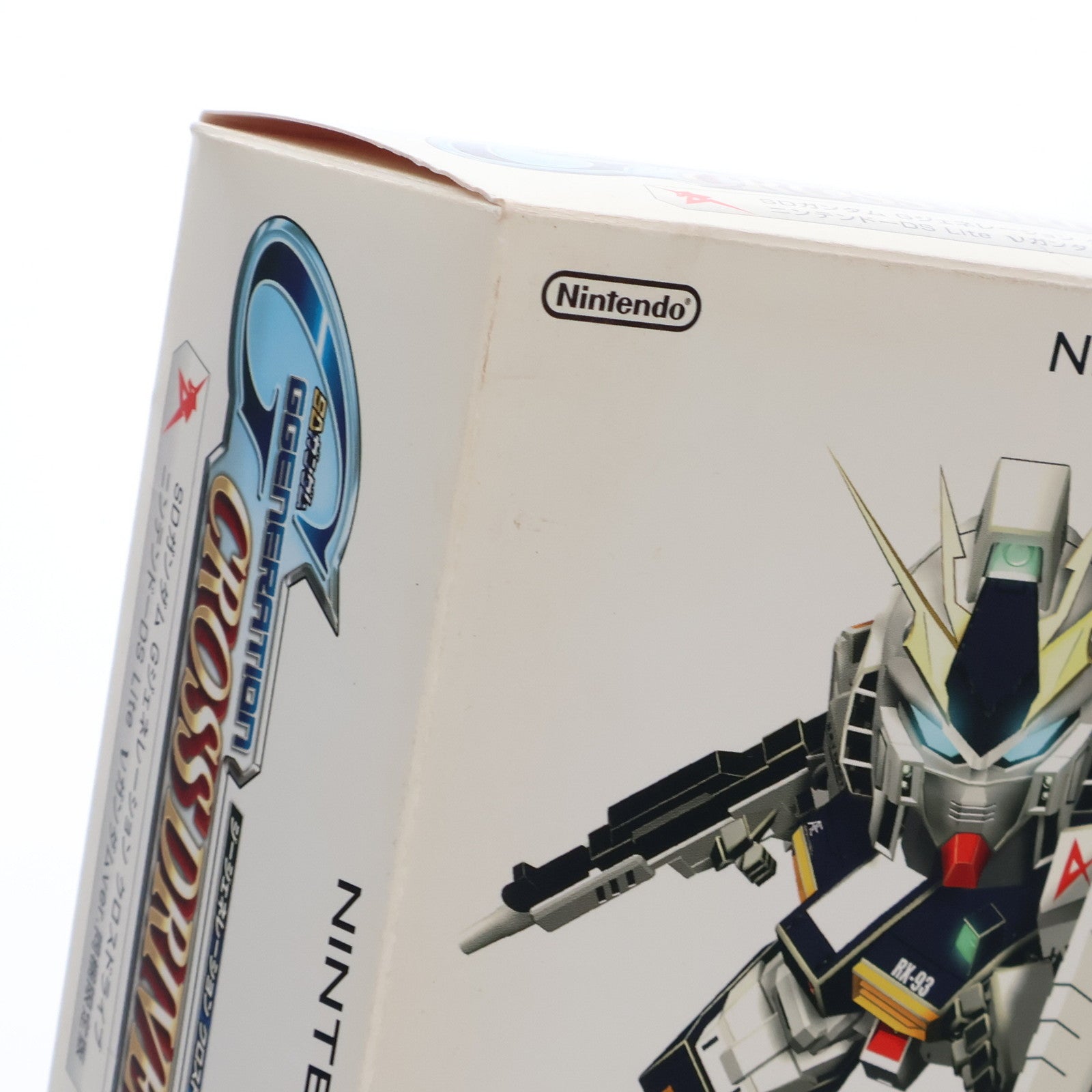 【中古即納】[NDS] (本体) SDガンダム Gジェネレーション クロスドライブ ニンテンドーDS Lite(ライト) クリスタルホワイト vガンダムVer. 同梱限定版(USG-S-GWDJE)(20070809)