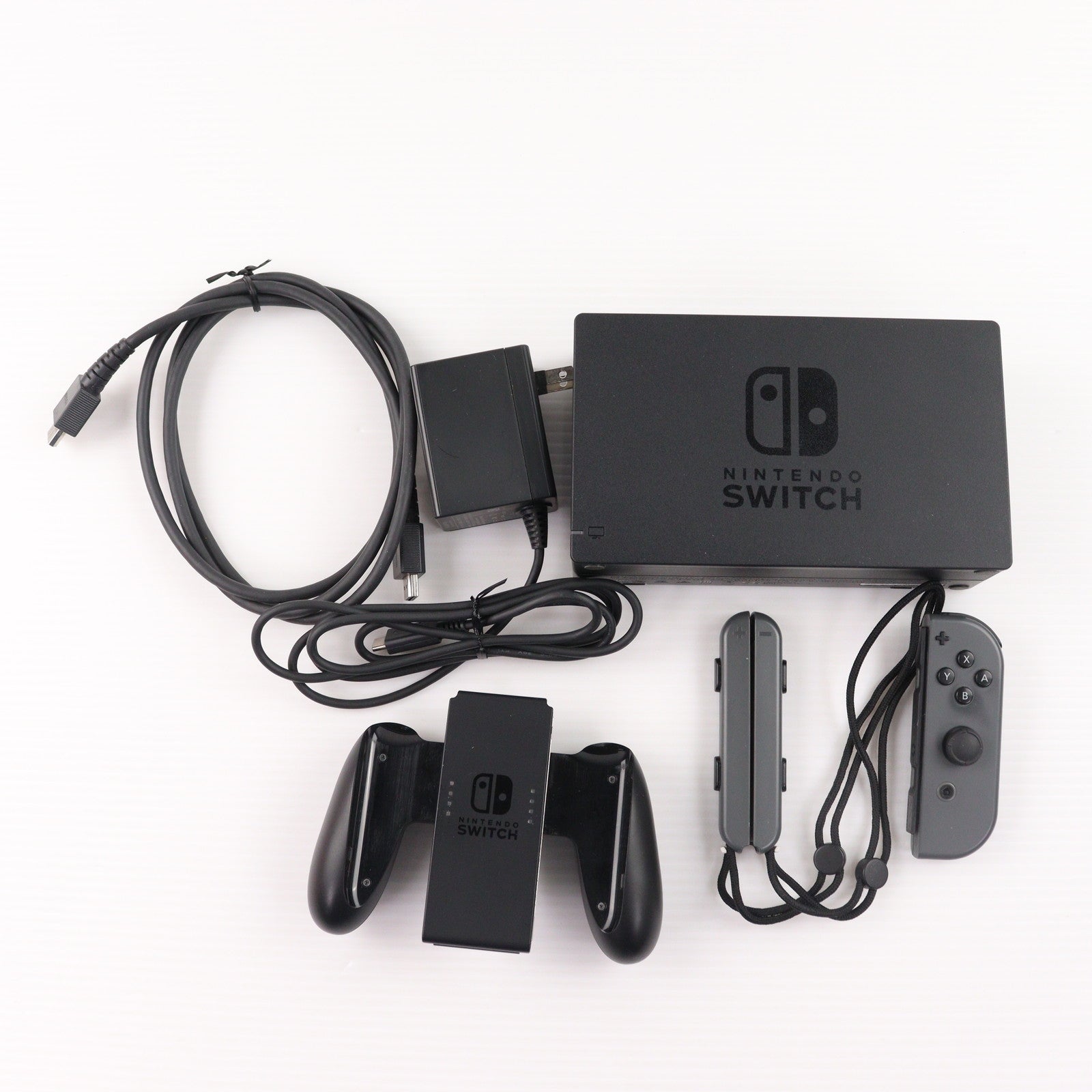【中古即納】[Switch] (本体) マイニンテンドーストア限定 (新型)Nintendo Switch(ニンテンドースイッチ) カスタマイズ Joy-Con(L)/(R) グレー Joy-Conストラップ ブラック 任天堂(HAD-S-KAYAA)(20190830)