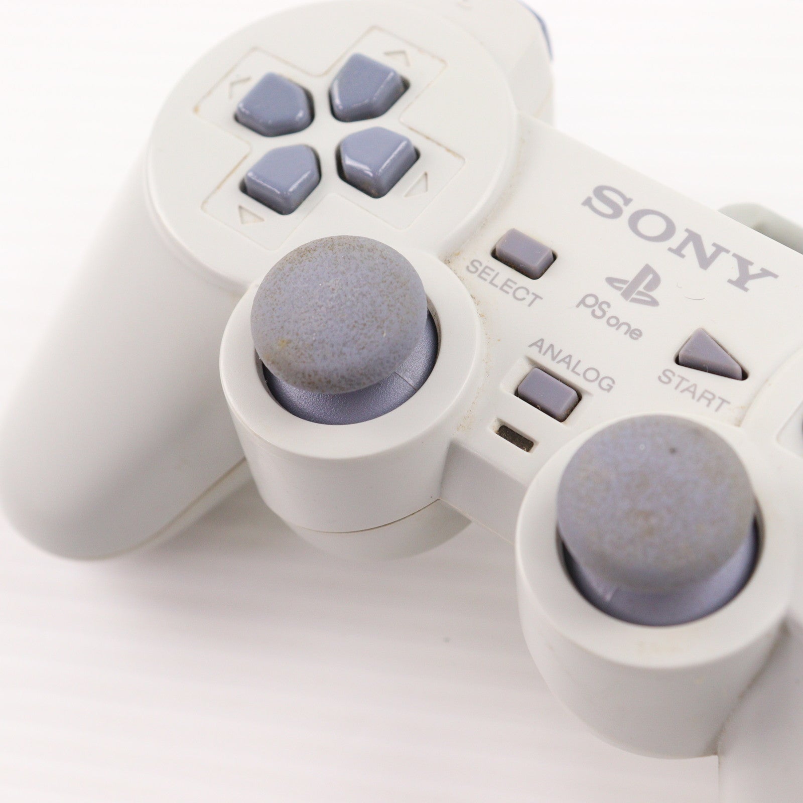 【中古即納】[PS] (本体) PlayStation PS one(プレイステーション ピーエス ワン)&液晶モニターCOMBO SCE(SCPH-140)(20011122)