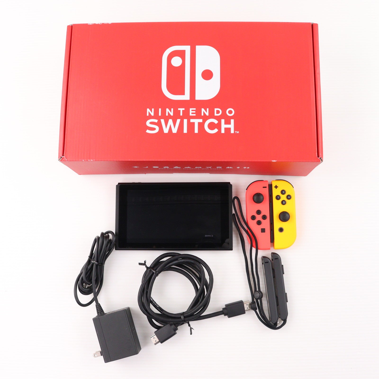 【中古即納】[Switch] (本体)マイニンテンドーストア限定 (新型)Nintendo Switch(ニンテンドースイッチ) カスタマイズ Joy-Con(L) ネオンレッド/ (R) ネオンオレンジ Joy-Conストラップ ブラック(HAD-S-KAYAA)(20190830)