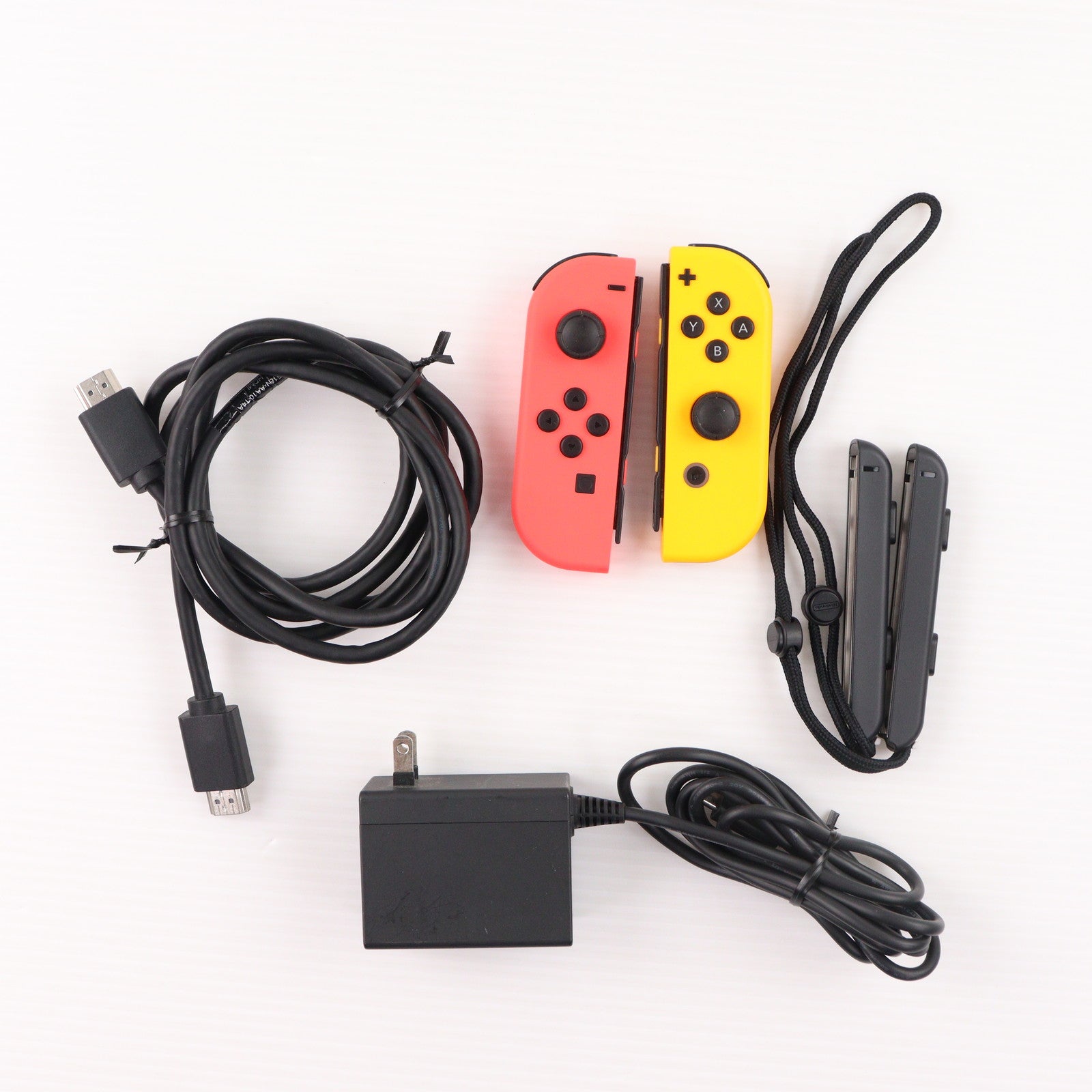 【中古即納】[Switch] (本体)マイニンテンドーストア限定 (新型)Nintendo Switch(ニンテンドースイッチ) カスタマイズ Joy-Con(L) ネオンレッド/ (R) ネオンオレンジ Joy-Conストラップ ブラック(HAD-S-KAYAA)(20190830)
