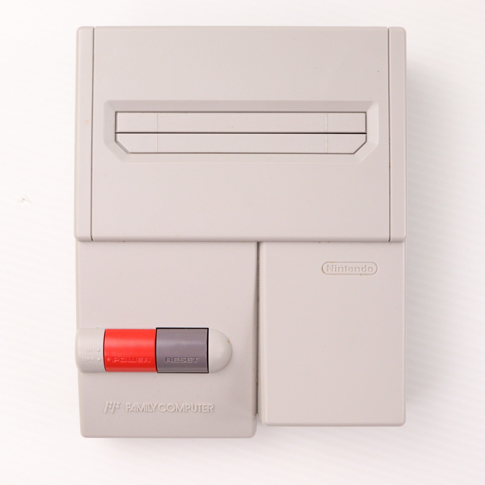 【中古即納】[FC] (本体) AV仕様ファミリーコンピュータ(ニューファミコン) 任天堂(HVC-NFF)(19931201)