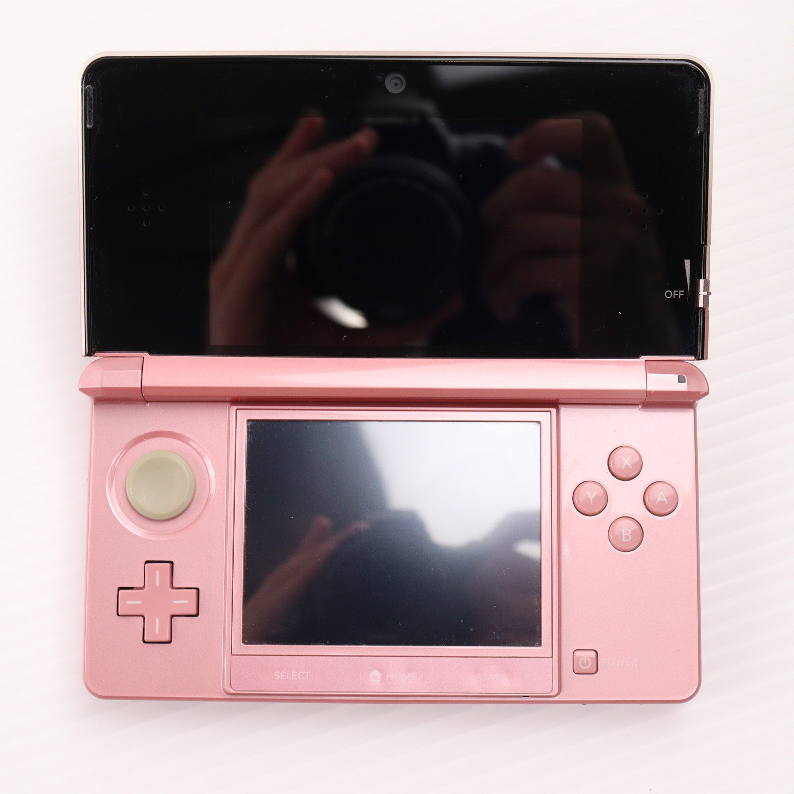 【中古即納】[3DS] (本体) ニンテンドー3DS ミスティピンク 任天堂(CTR-S-PAAA)(20111020)