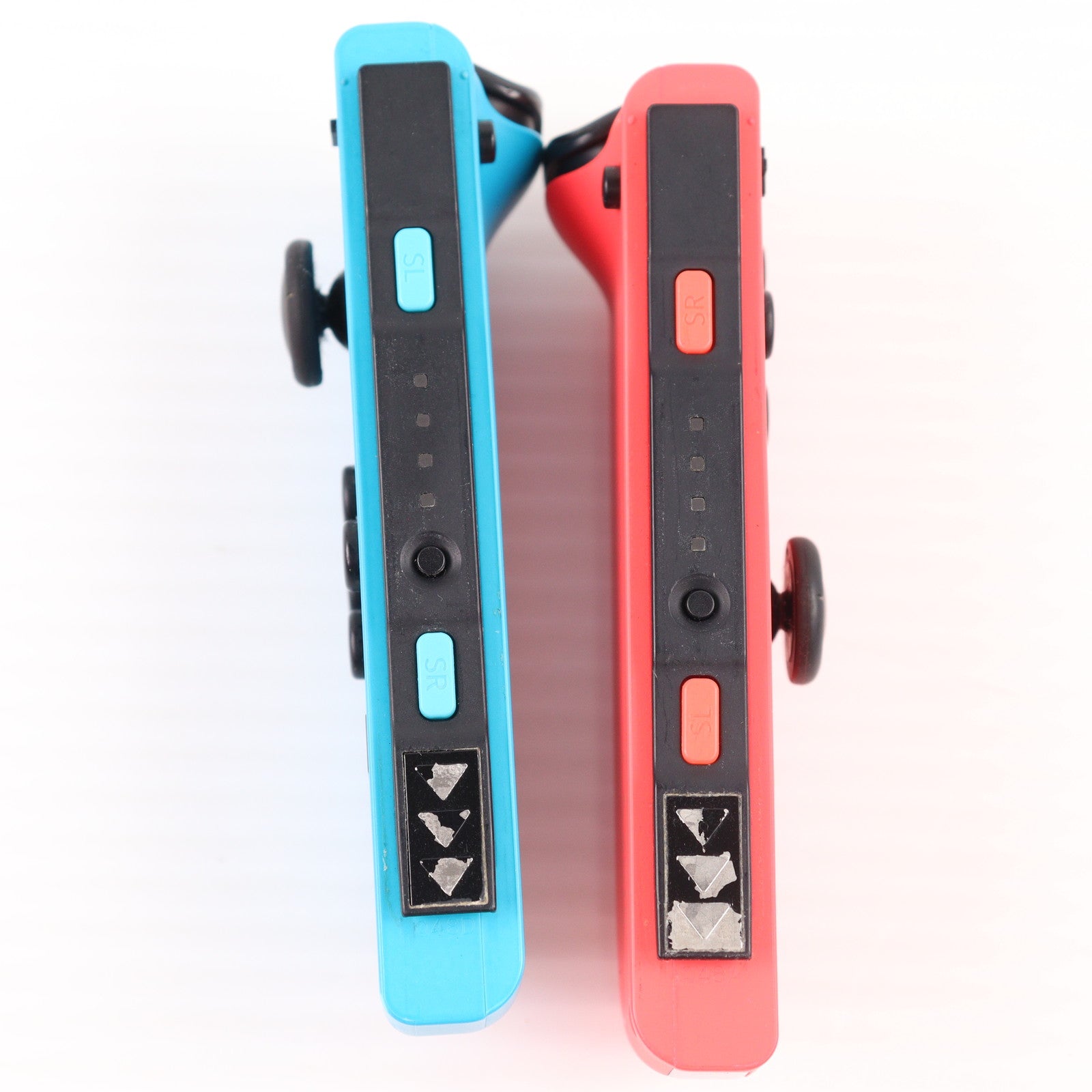 【中古即納】[Switch] (本体) マイニンテンドーストア限定 Nintendo Switch(ニンテンドースイッチ) カスタマイズ Joy-Con(L) ネオンブルー/(R) ネオンレッド Joy-Conストラップ ブラック 任天堂(HAC-S-KABAA)(20170303)