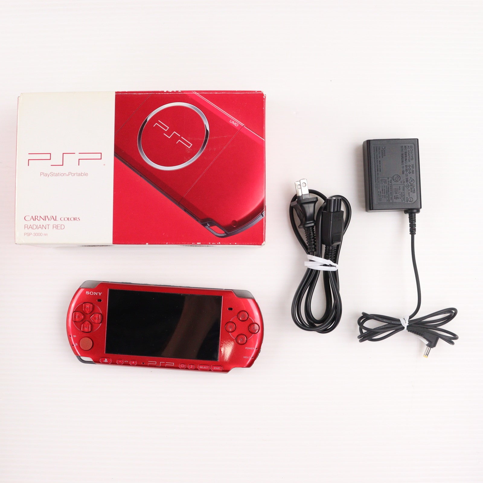 【中古即納】[PSP] (本体) PlayStation Portable(プレイステーション・ポータブル) ラディアント・レッド SCE(PSP-3000RR)(20090305)