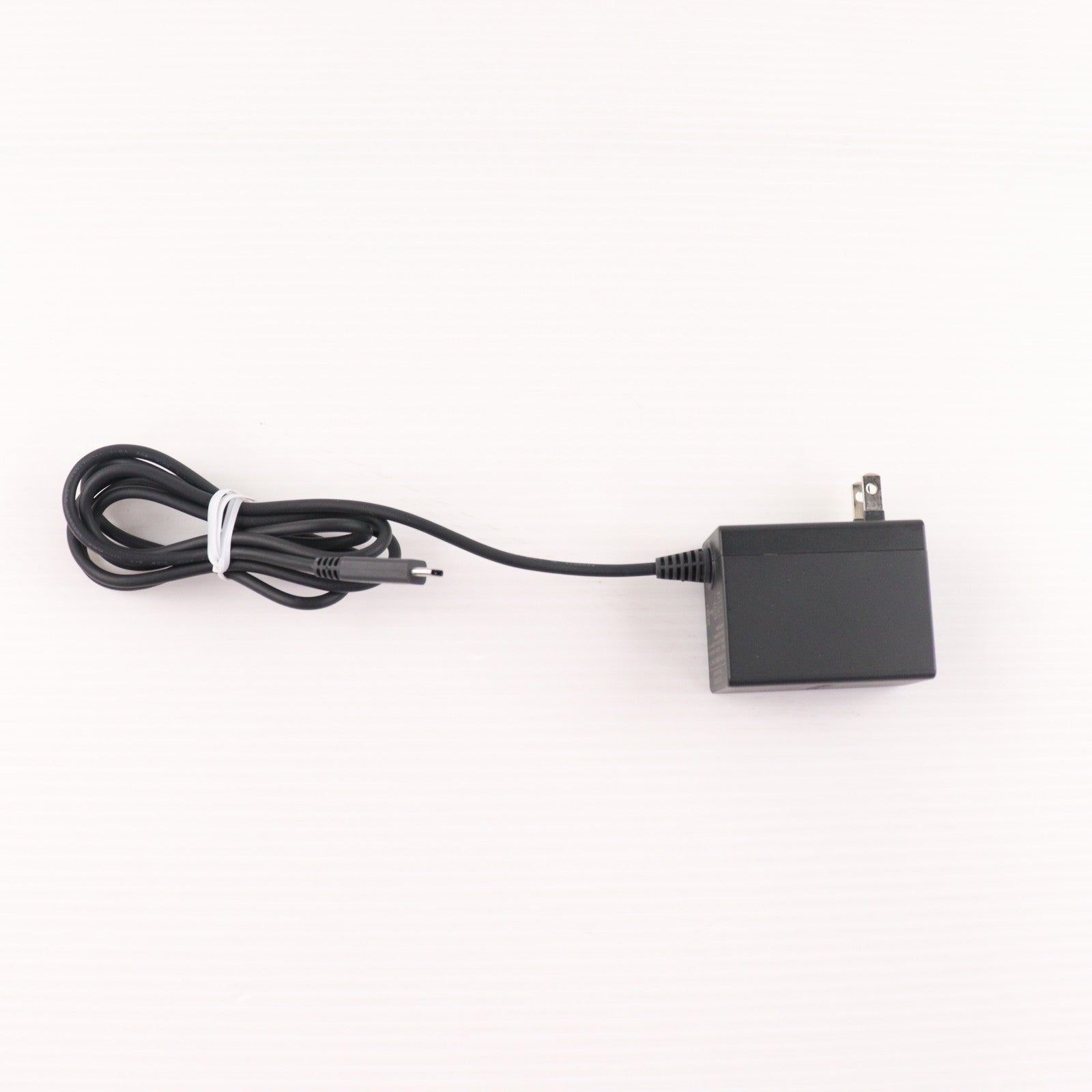 【中古即納】[Switch] (本体) Nintendo Switch Lite(ニンテンドースイッチライト) ザシアン・ザマゼンタ 任天堂(HDH-S-GBZAA)(20191101)