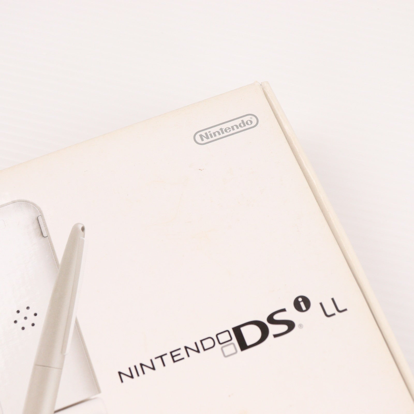 【中古即納】[NDS] (本体) ニンテンドーDsi LL ナチュラルホワイト 任天堂(UTL-S-WGA)(20091121)