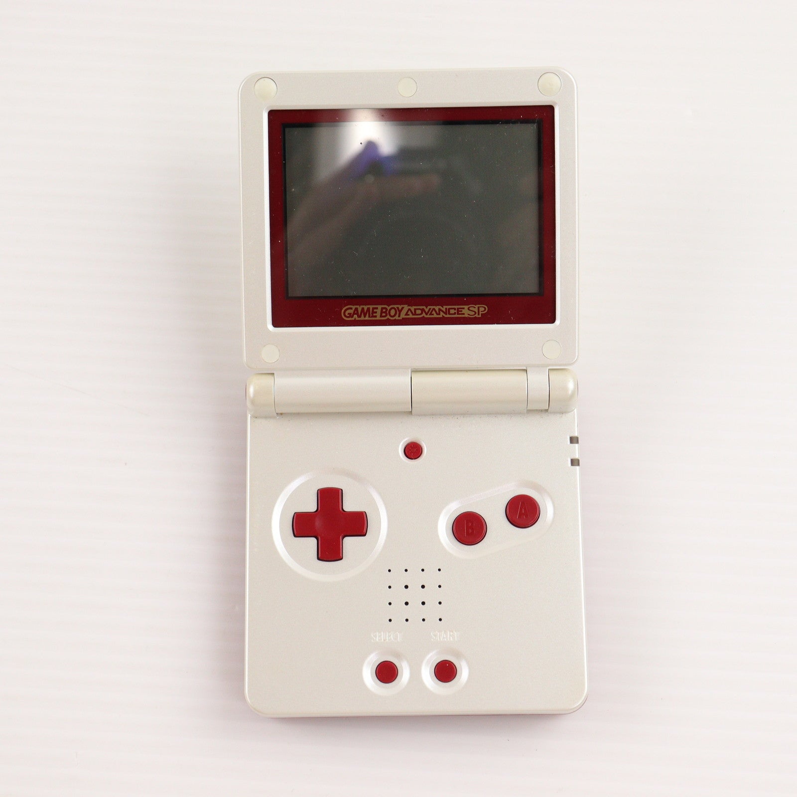 【中古即納】[GBA] (本体) GAMEBOY ADVANCE SP(ゲームボーイアドバンスSP) ファミコンカラー 任天堂(AGS-S-FMK)(20040214)