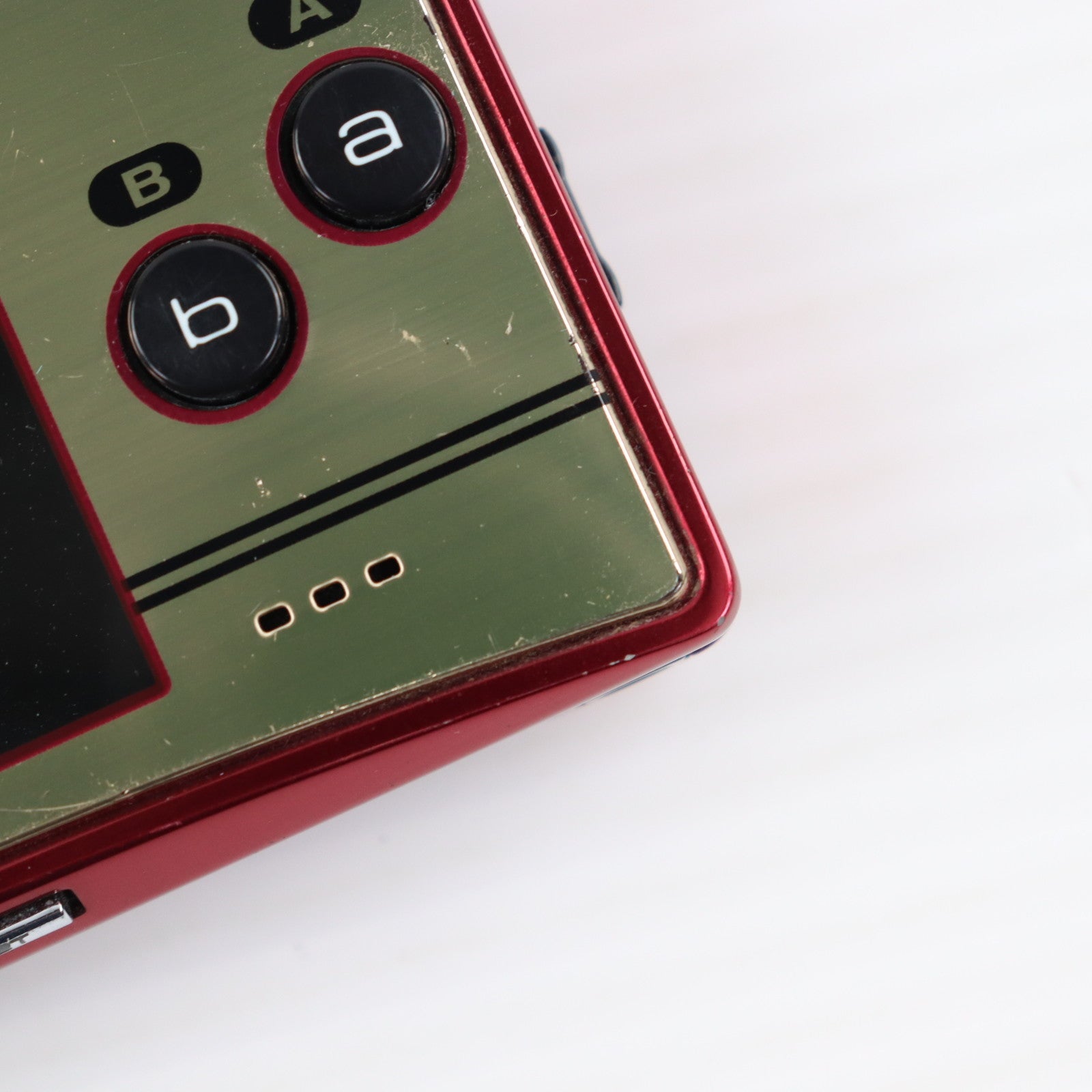 【中古即納】[GBA] (本体) GAMEBOY micro(ゲームボーイミクロ) ファミコンバージョン 任天堂(OXY-S-GA)(20050913)