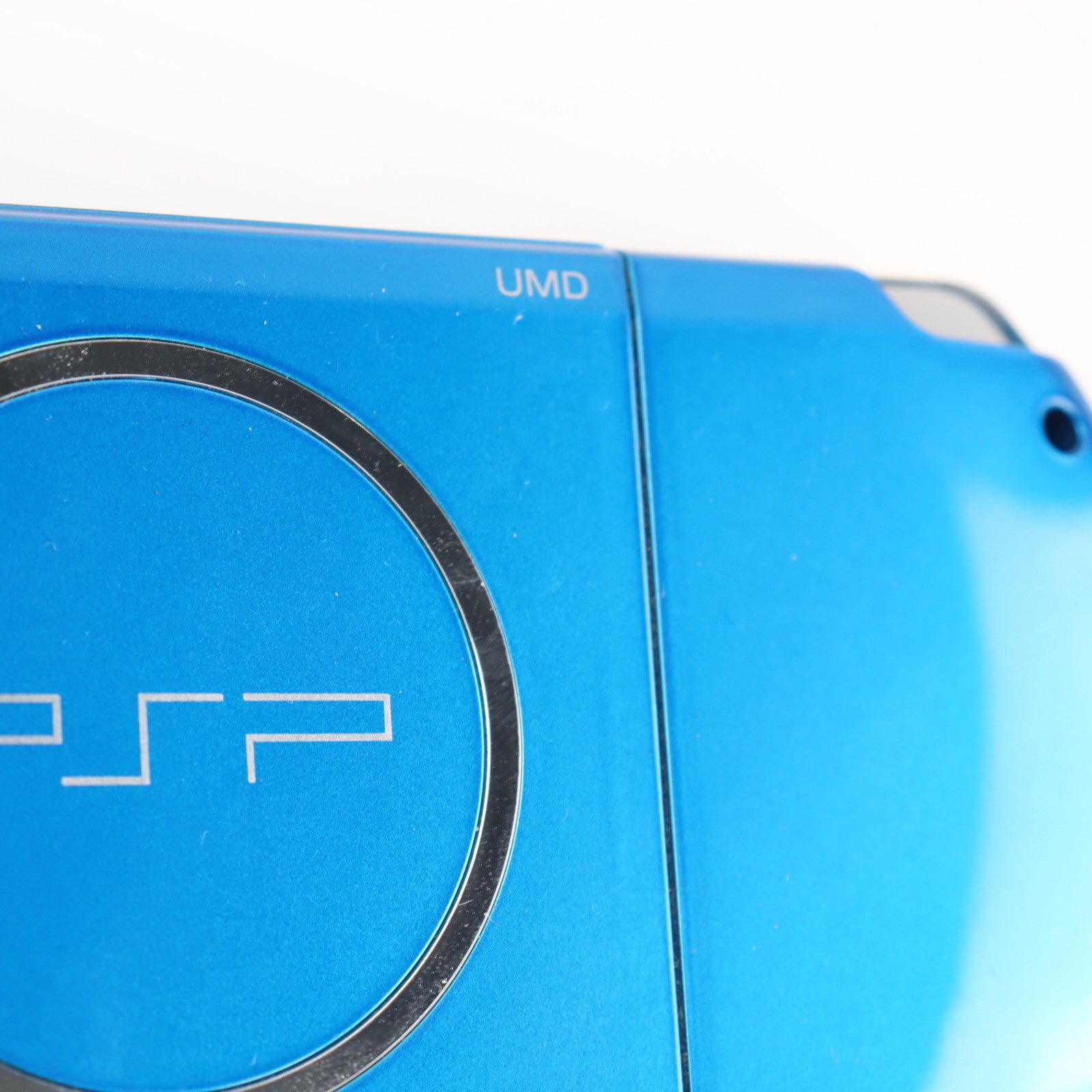 【中古即納】[PSP] (本体) PlayStation Portable(プレイステーション・ポータブル) バイブラント・ブルー SCE(PSP-3000VB)(20090305)