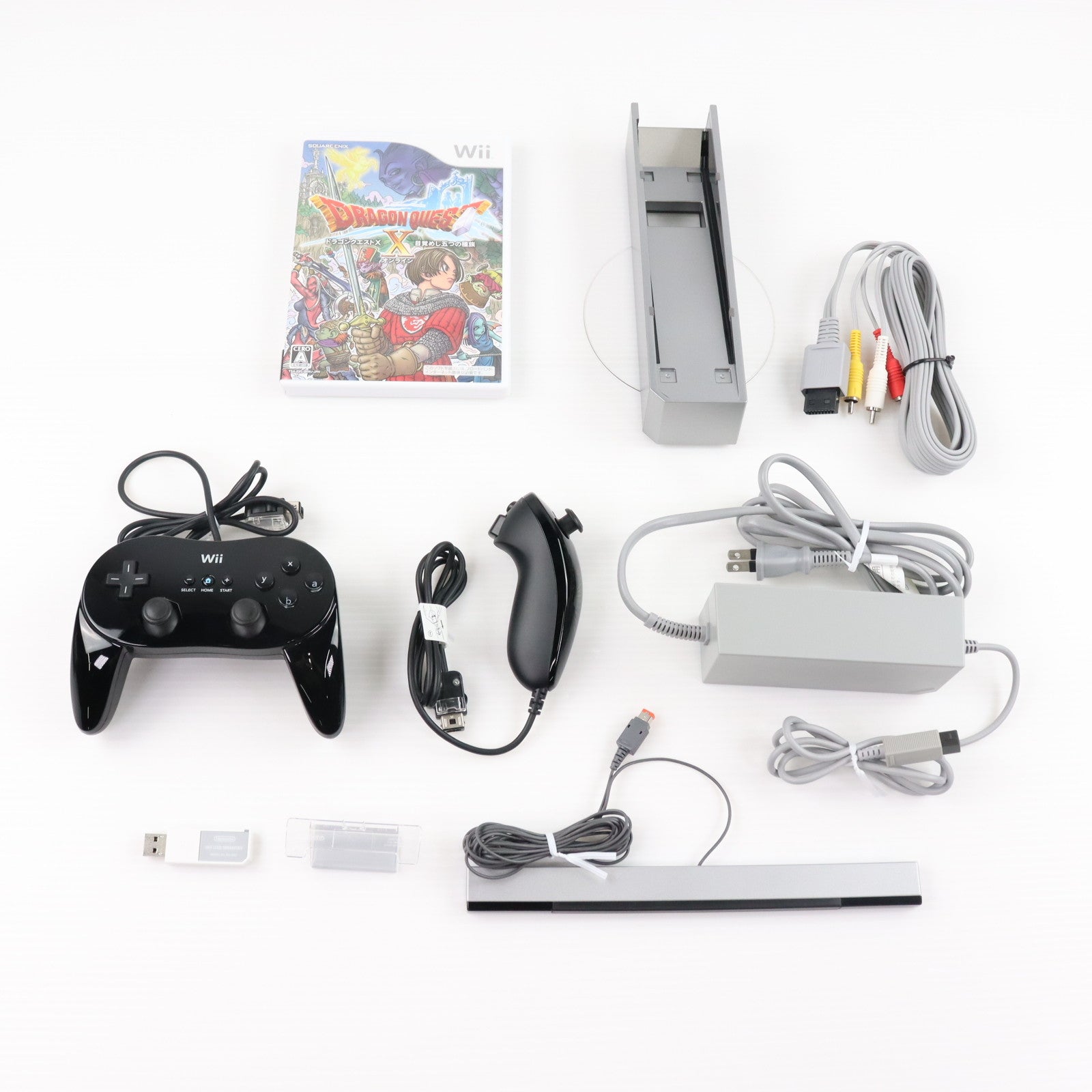 【中古即納】[Wii] (本体) ドラゴンクエストX 目覚めし五つの種族 オンライン Wii本体パック 任天堂(RVL-S-KABR)(20120802)