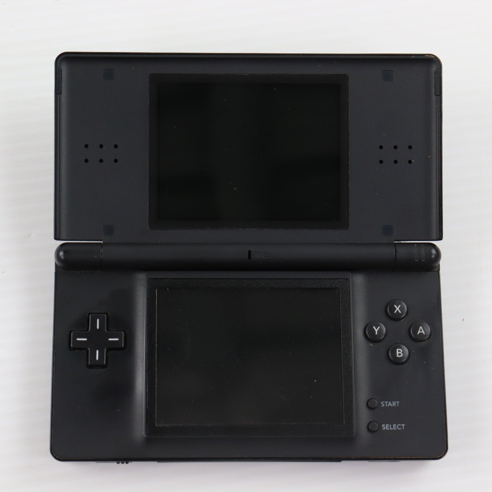 【中古即納】[NDS] (本体) ニンテンドーDS Lite(ライト) ジェットブラック 任天堂(USG-S-KA)(20060902)