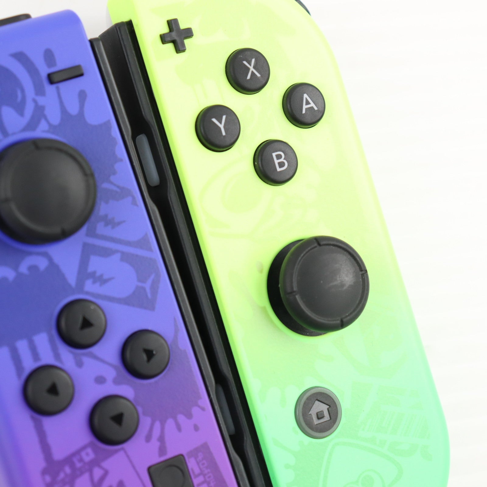 【中古即納】[Switch] (本体) Nintendo Switch(ニンテンドースイッチ) 有機ELモデル スプラトゥーン3エディション 任天堂(HEG-S-KCAAA)(20220826)